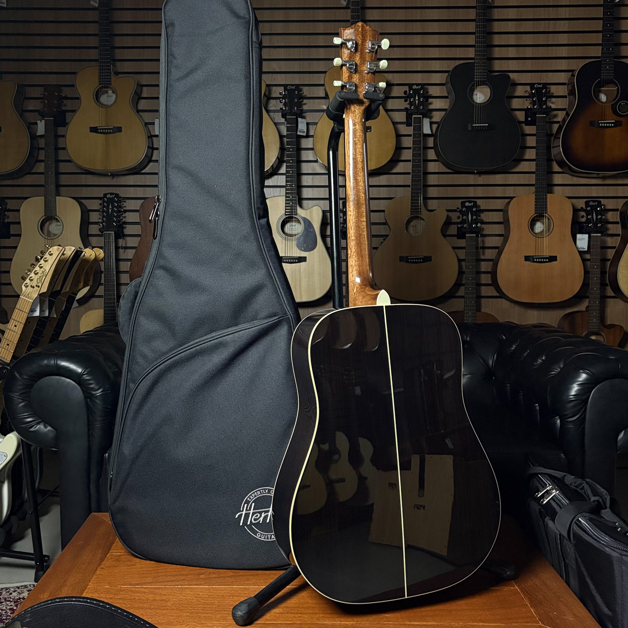 Violão Hertom Dreadnought Stage Natural Solid Spruce / Rosewood B