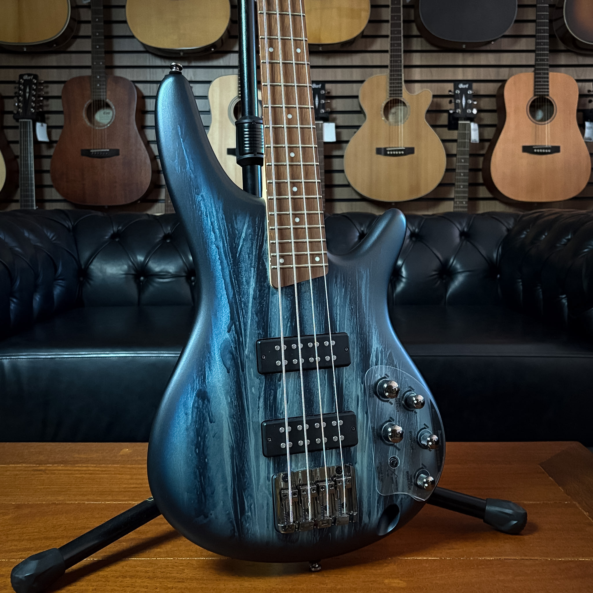 ベース Ibanez SR300E SKY VEIL MATTE (SVM) Baixo 4 Cordas Ibanez SR300E-SVM Sky Veil Matte - SR Series
