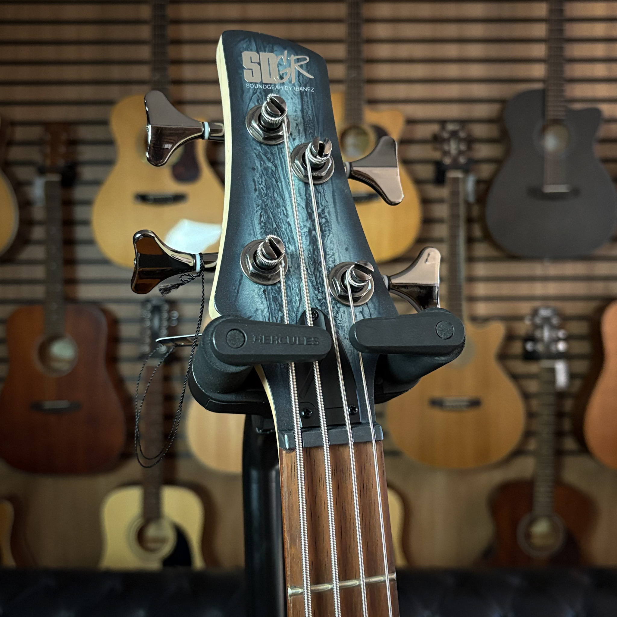 Baixo 4 Cordas Ibanez SR300E-SVM Sky Veil Matte - SR Series