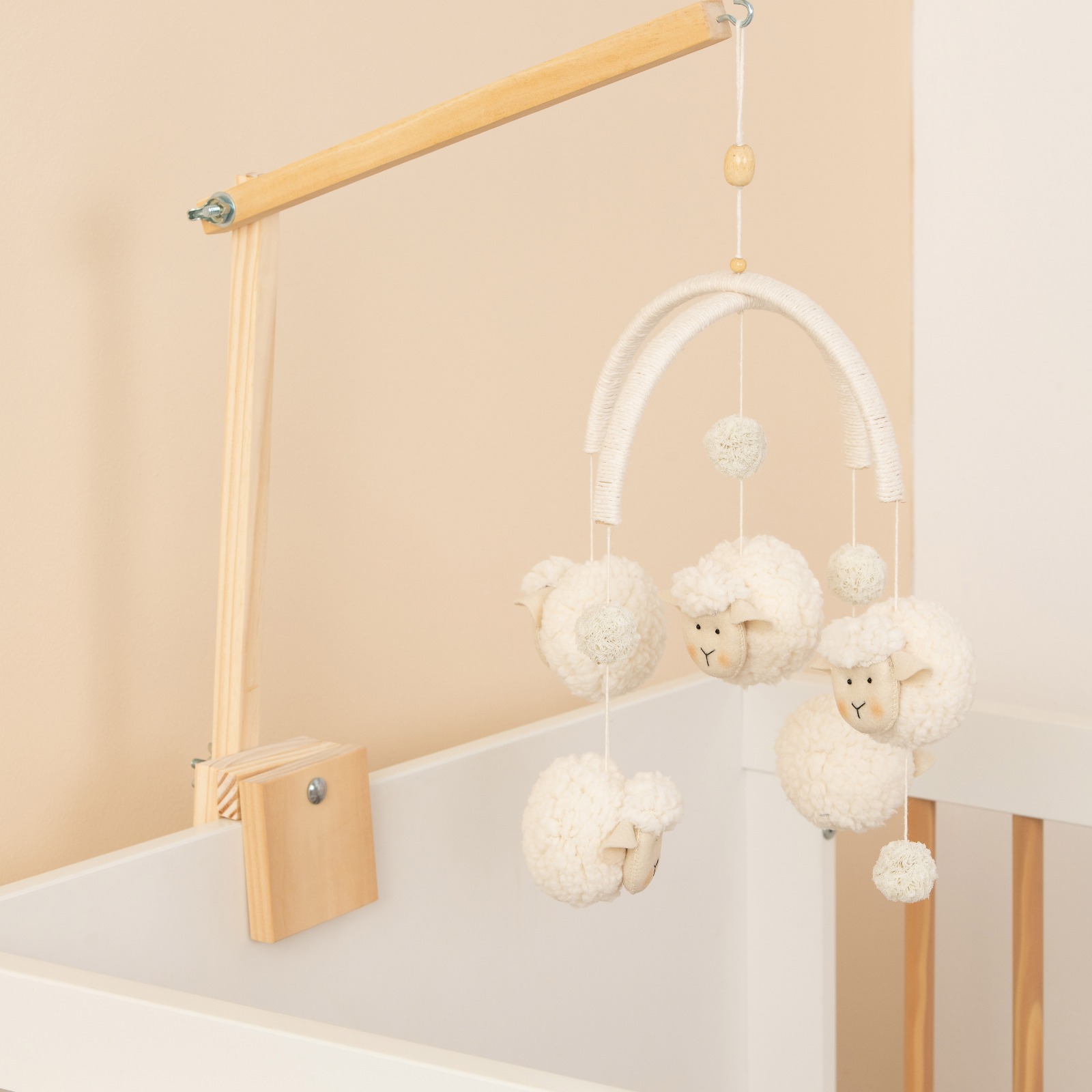 Móbile de berço para menino