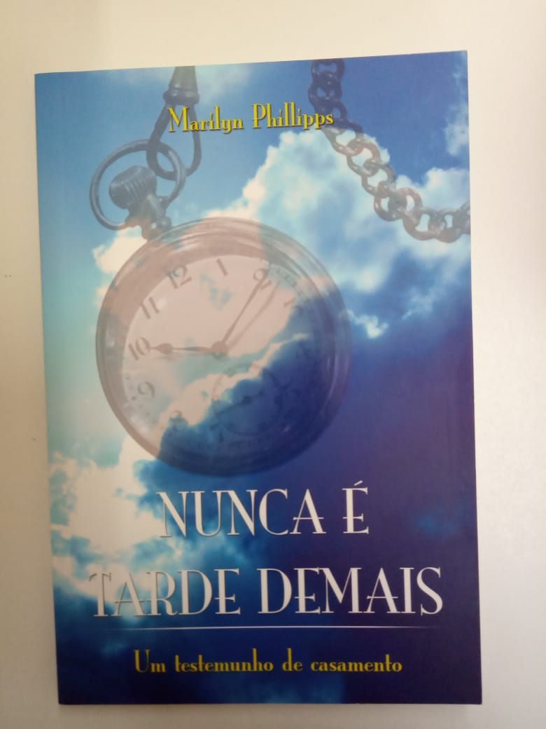  Nunca é tarde demais - 10 conselhos para mudar o curso de sua  vida (Em Portugues do Brasil): 9788573679960: unknown: Libros