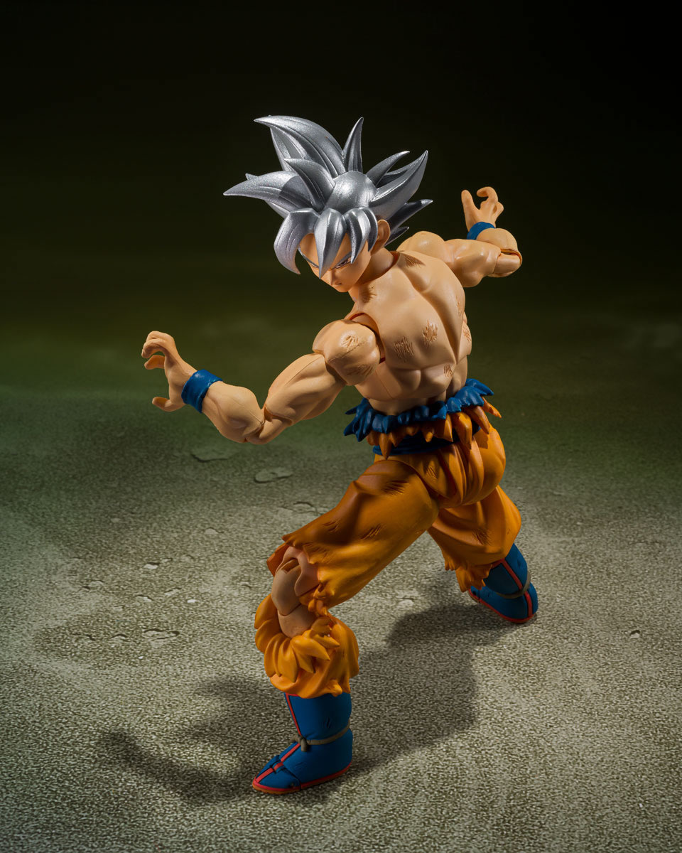 Figura Son Goku Ultra Instinto TOYOTARO DRAGON BALL SUPER SH FIGUARTS main image 1