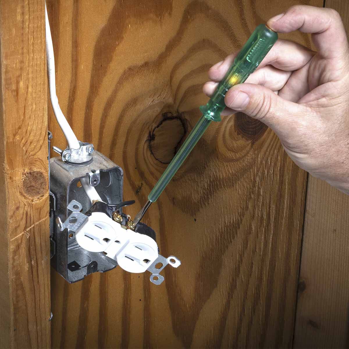 Chave de Teste Fenda Eletricista 8 Pol 145mm SATA ST62501