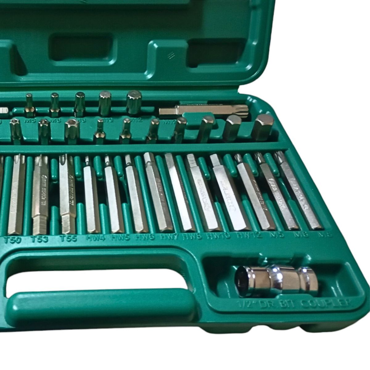 Jogo de Bits e Pontas 8mm com Maleta 42 Peças SATA ST09327