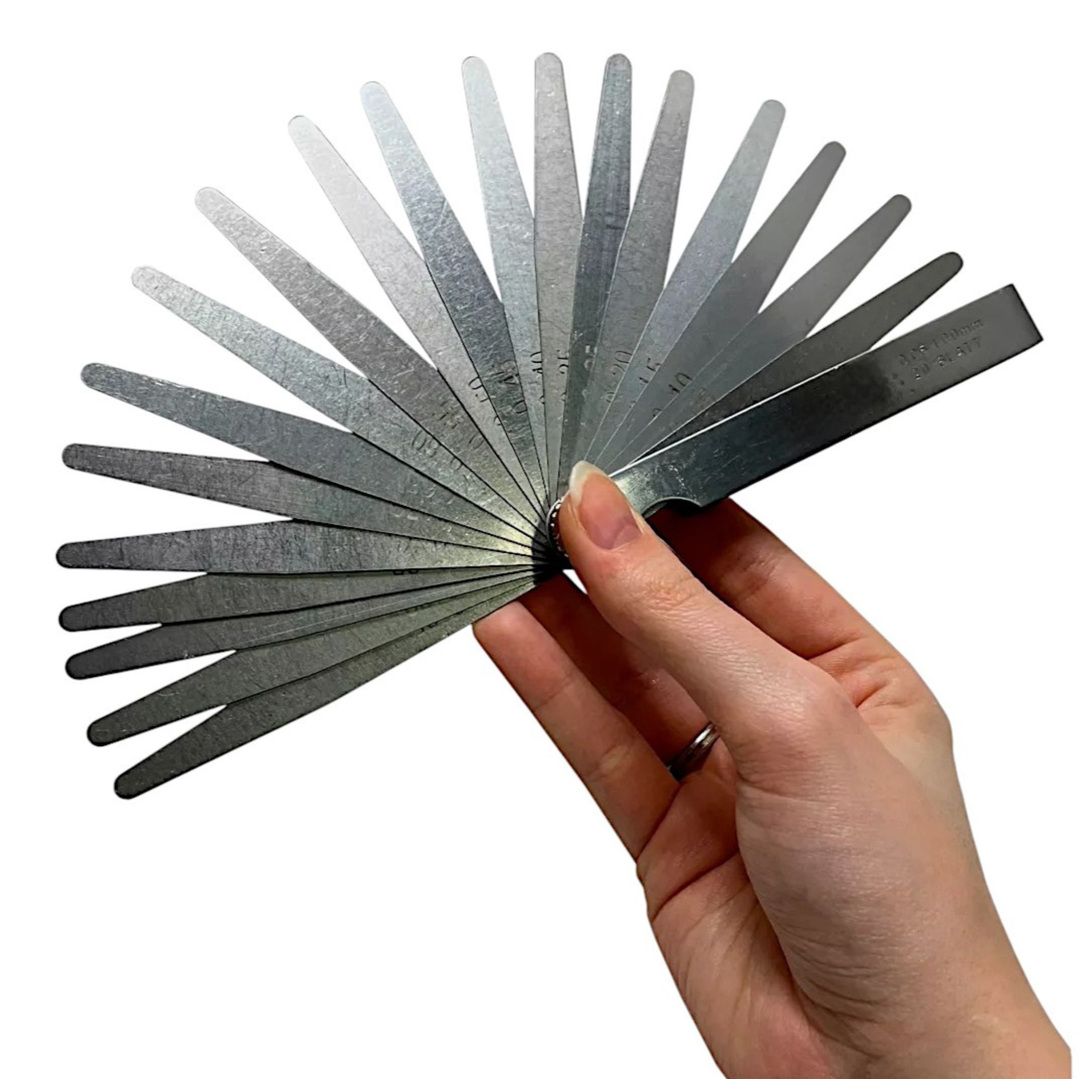 Calibre Calibrador de Folga 20 Lâminas 0,05 1,00mm VONDER - Parafusos e  Ferramentas Especiais