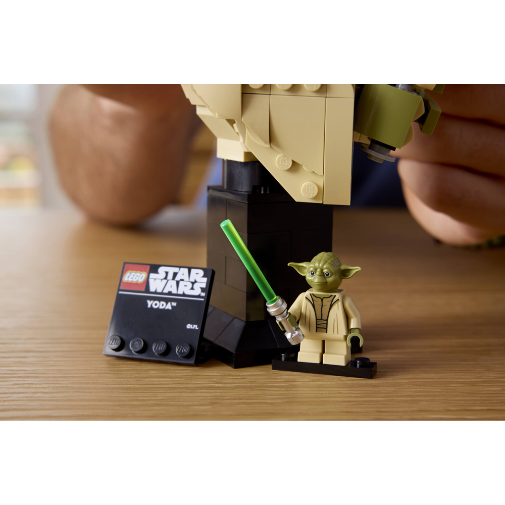 Lego Star Wars Busto de Yoda 75438 com 399pcs - Datez