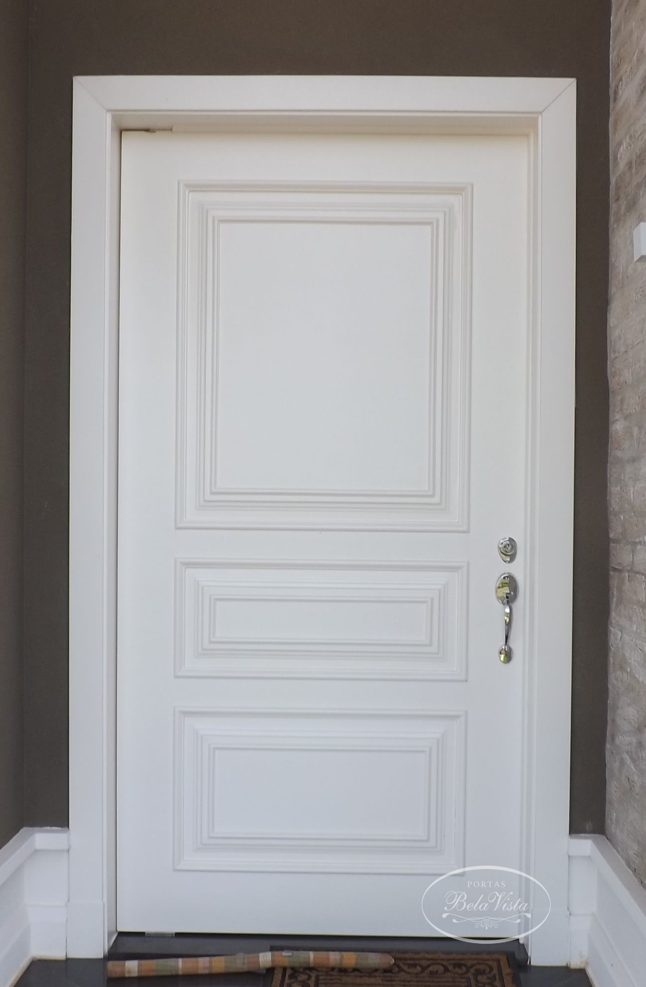 Porta Maciça de Entrada almofadas branca - Portas Bela Vista - Portas  maciças, puxadores, fechaduras