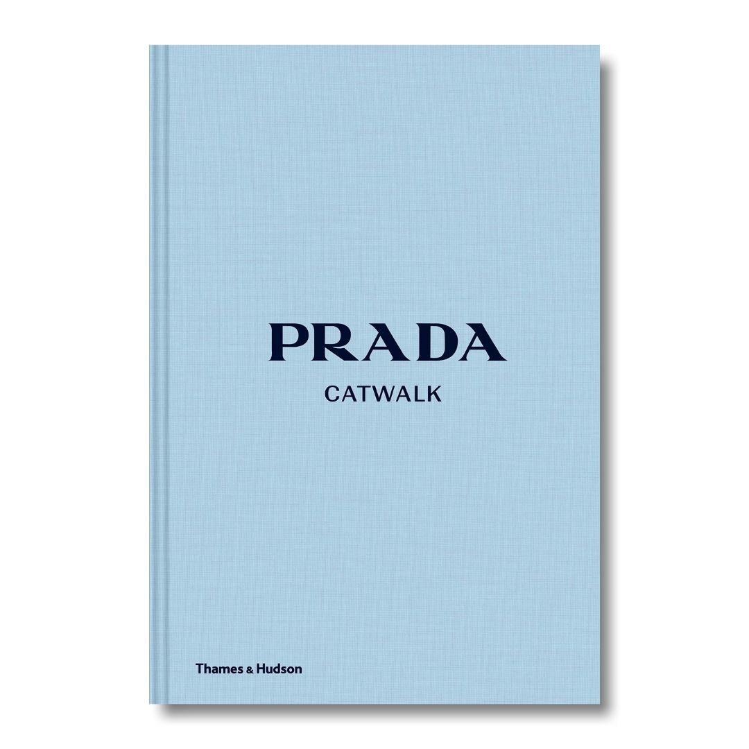 Livro Prada - Catwalk - La Prado Home - Decoração e mesa posta com peças  exclusivas para sua casa.