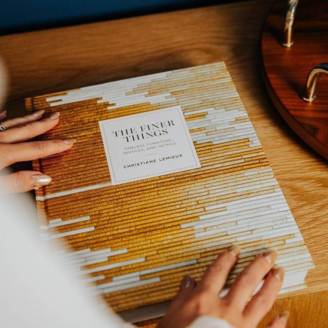Livro The Finer Things: Timeless Furniture, Textiles, And Details