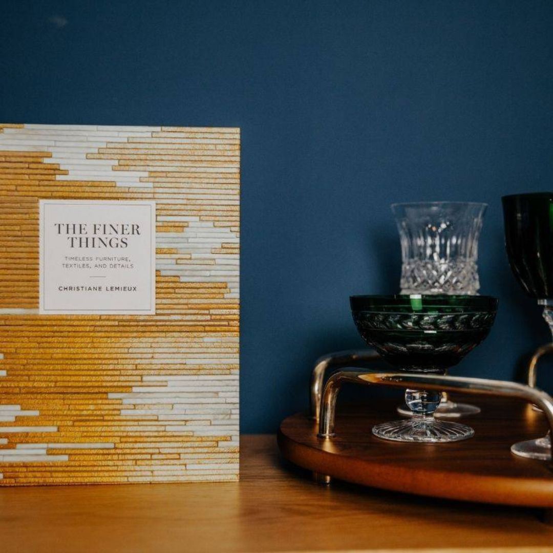 Livro The Finer Things: Timeless Furniture, Textiles, And Details