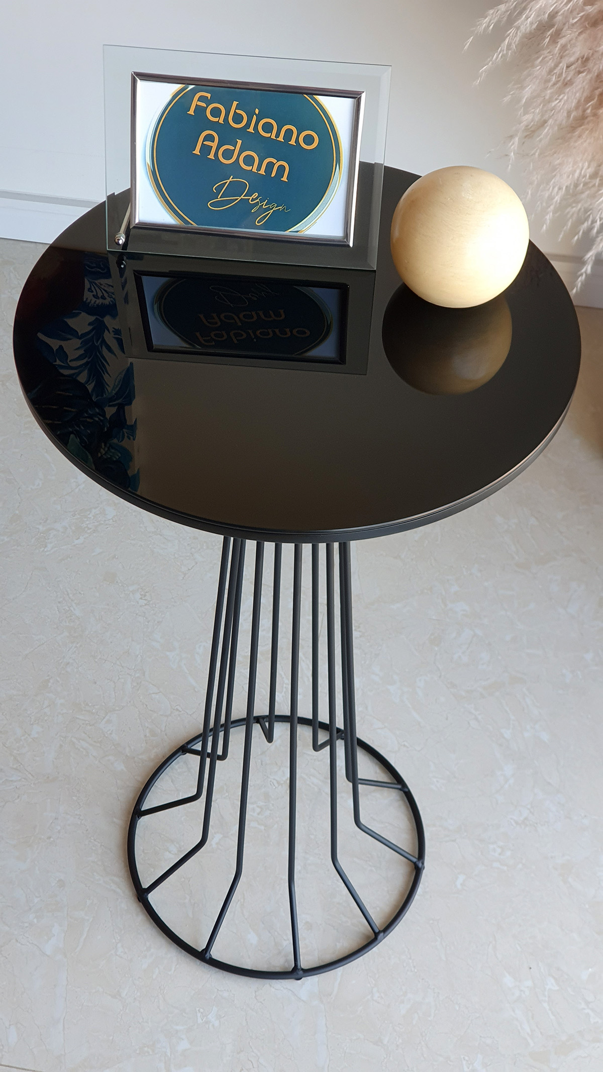 Mesa De Cabeceira Redonda Preta Com Vidro 40 X 70 Cm Design Assinado mesa-de-cabeceira-redonda-preta-com-vidro-40-x-70-cm-design-assinado