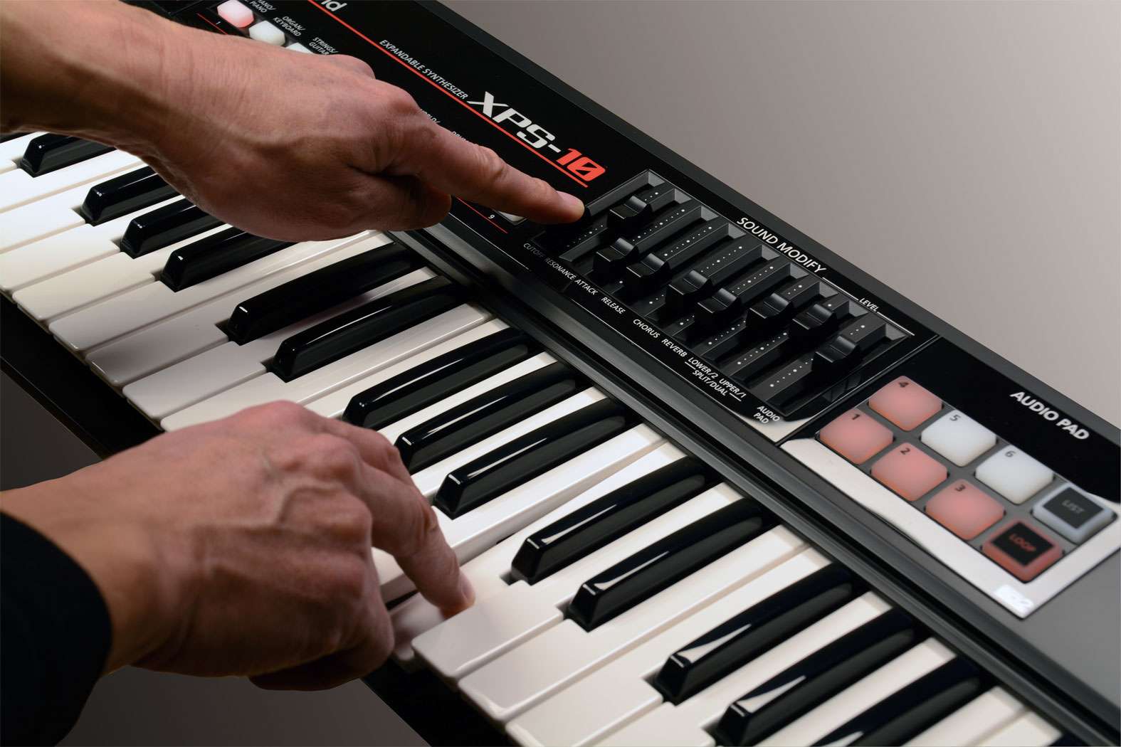 Teclado Roland XPS-10 Sintetizador Preto + Suporte - Super Sonora