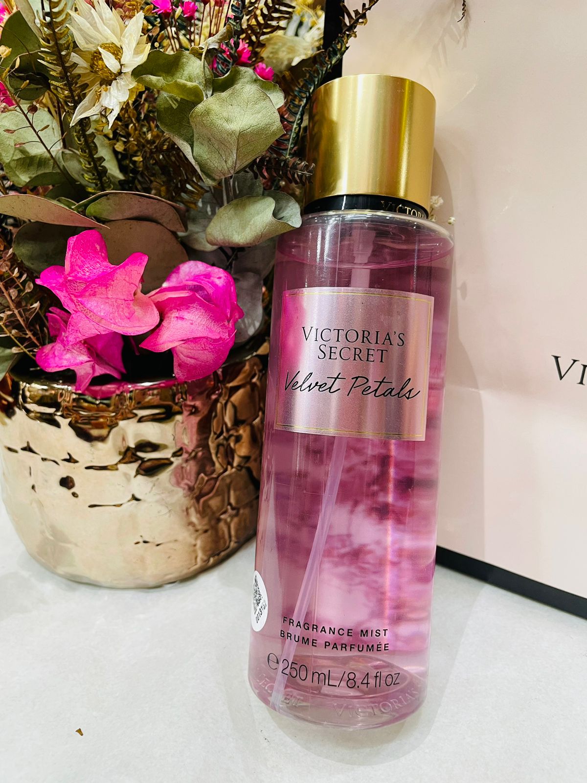 Victoria's Secret Pomegranate & Lotus Balance é uma fragrância floral -  ClauMixx Presentes Criativos