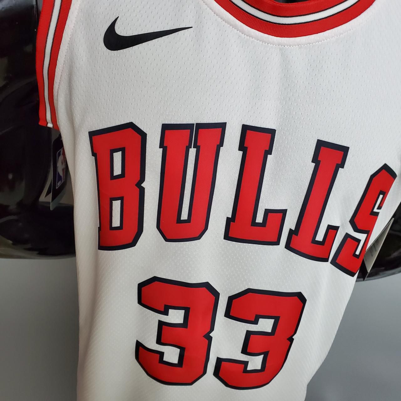 Regata Basquete NBA Chicago Bulls Pippen 33 Branca Edição Jogador