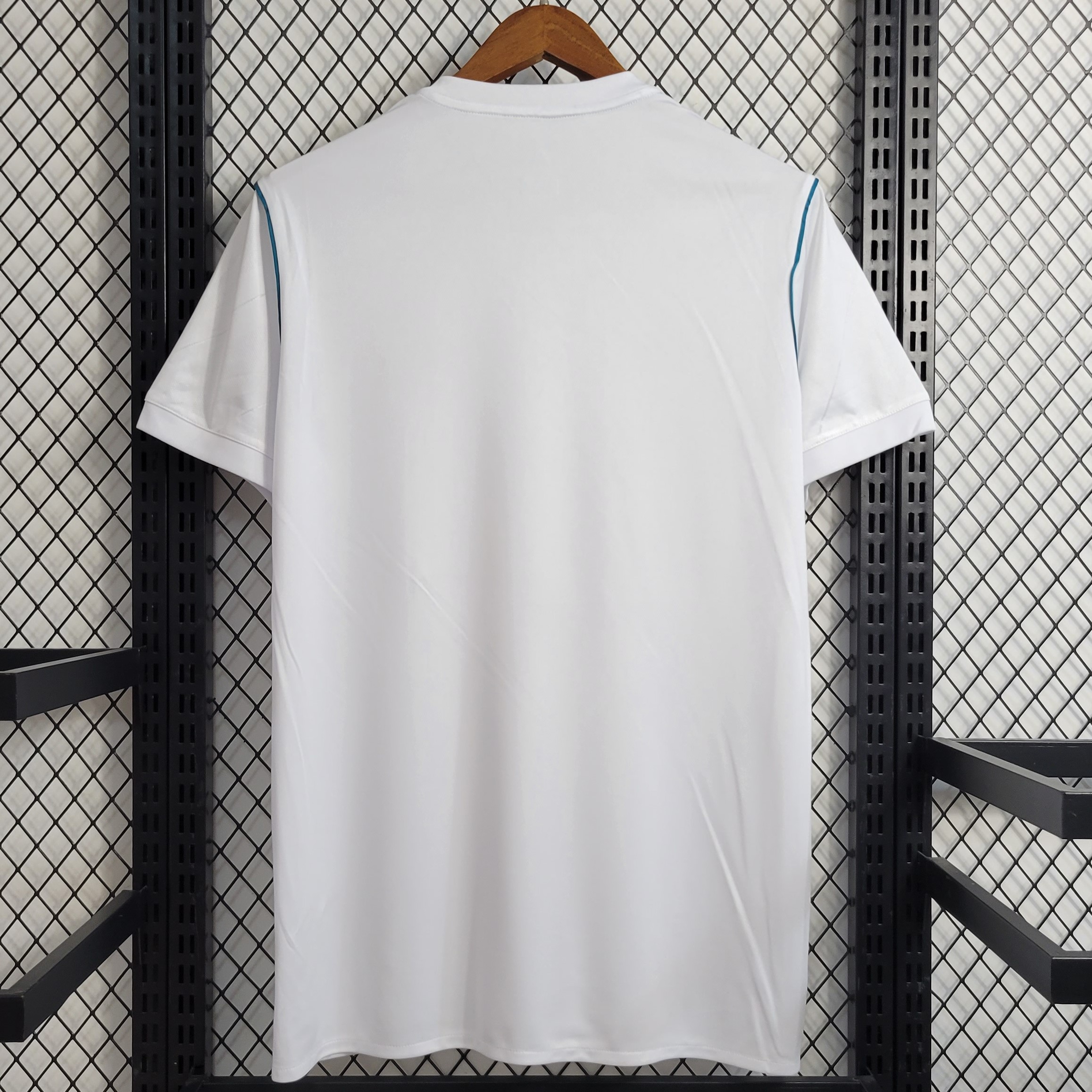 Camisa Real Madrid 1 Retrô Com Patchs 2017 / 2018 - 021 Sport