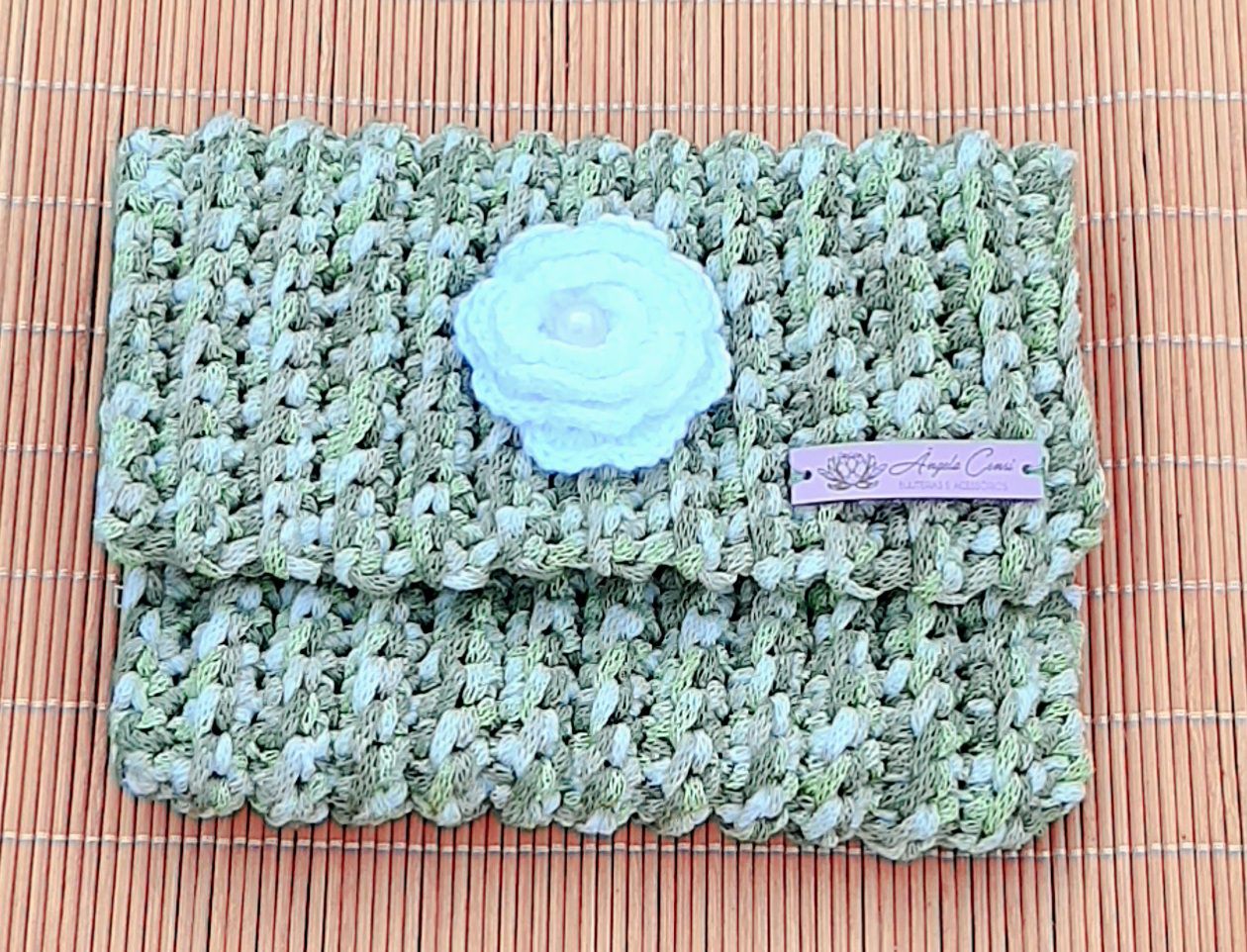 Bolsa Clutch Crochê em Fio de Malha Verde - Ângela Censi Bijuterias e  Acessórios