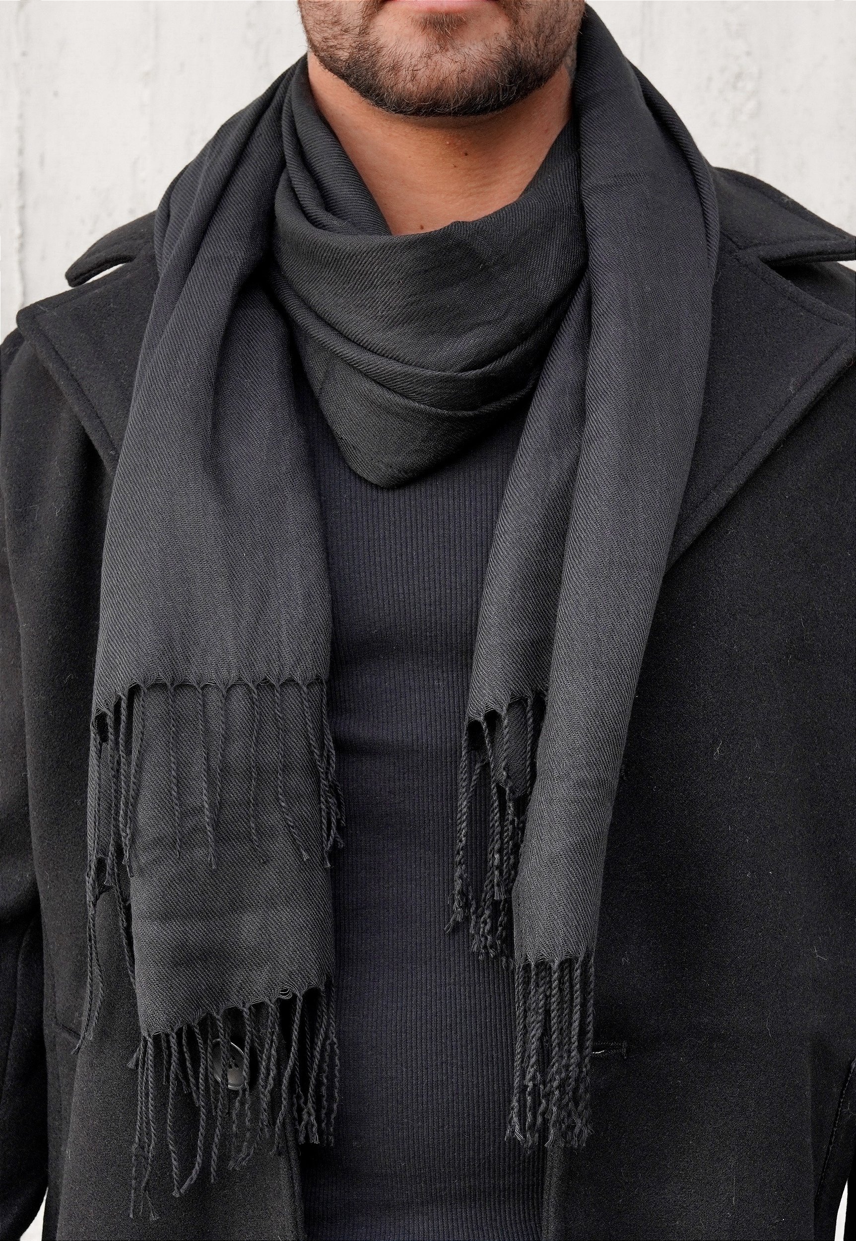 Cachecol Preto - Dennis Beumont
