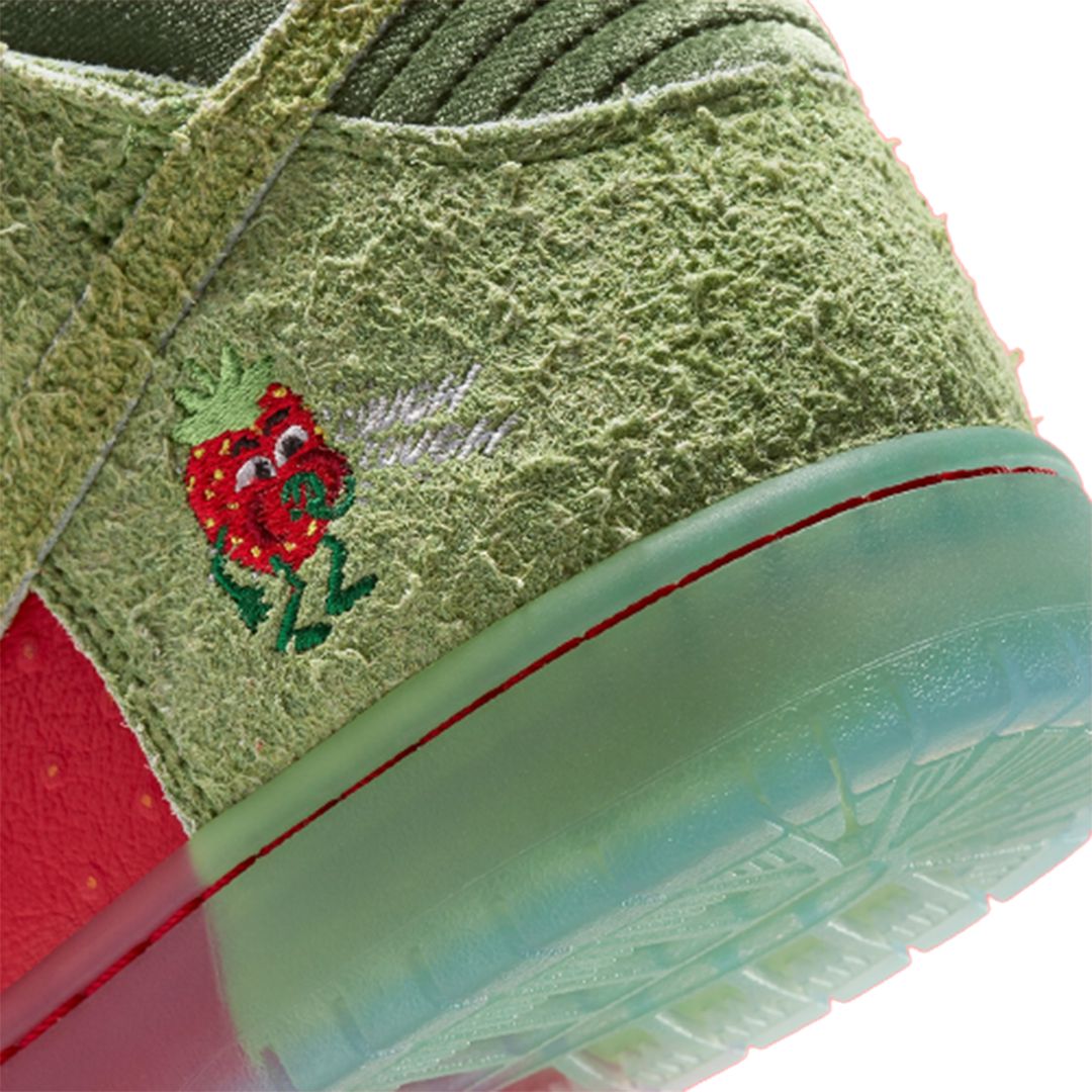 Dunk High SB Strawberry Cough - Blackapparel