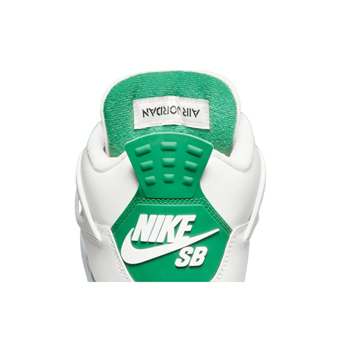 Jordan 4 Retro SB Pine Green - Blackapparel