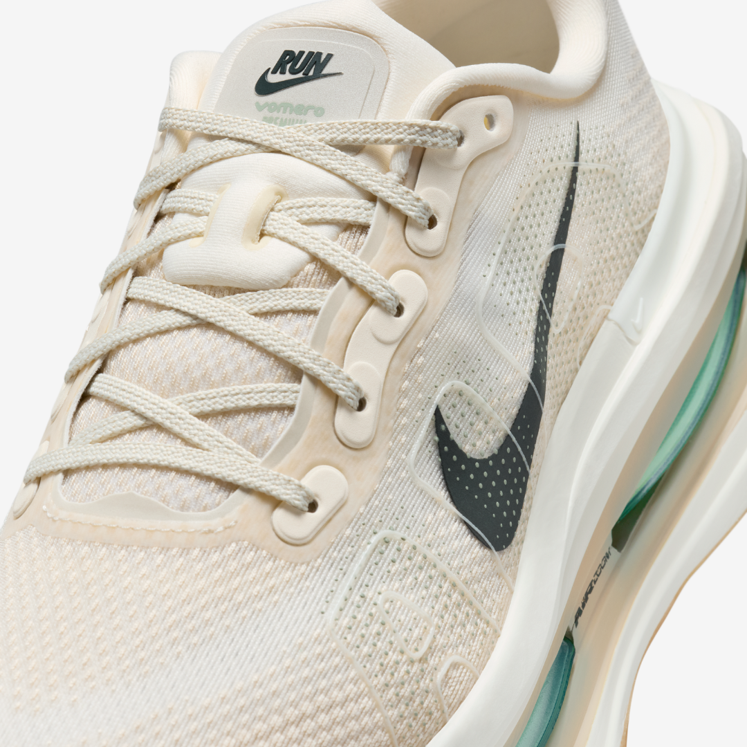 Tênis Nike Vomero Premium Pale Ivory Jade | BlackApparel