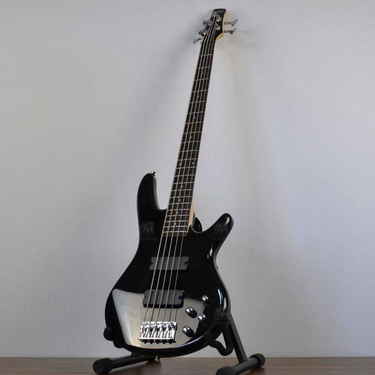 Baixo 5 Cordas SR Ibanez GSR 205 BK Black - AudioDriver