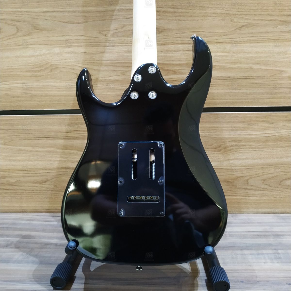 Guitarra 2 Humbucker GRX 20 BKN - Ibanez - AudioDriver Guitarra 2 Humbucker GRX 20 BKN - Ibanez - AudioDriver