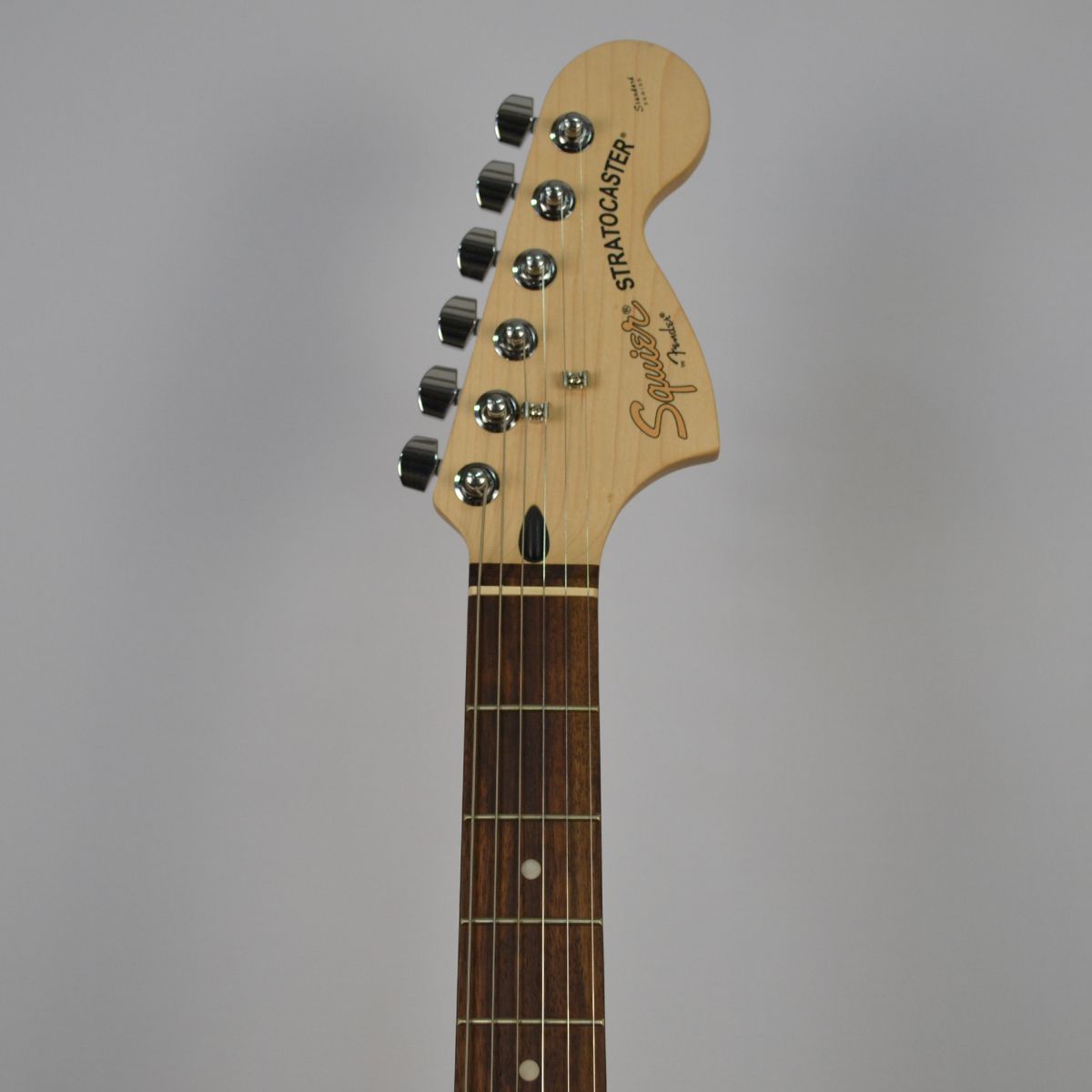 Guitarra Standard Stratocaster LTD LR 530 Cherry Sunburst 037 1603
