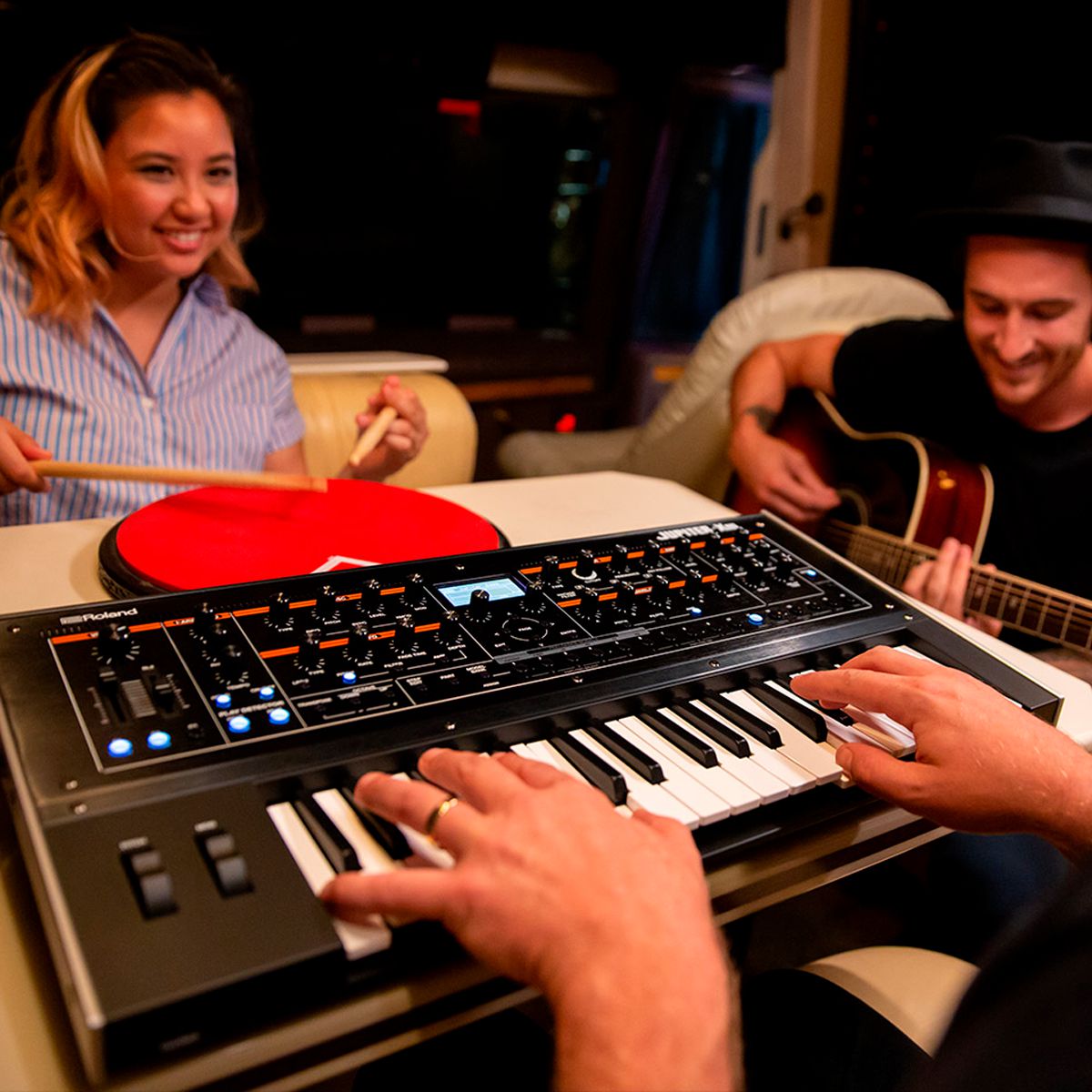 Teclado Sintetizador Compacto 37 Teclas Programável Roland JUPITER