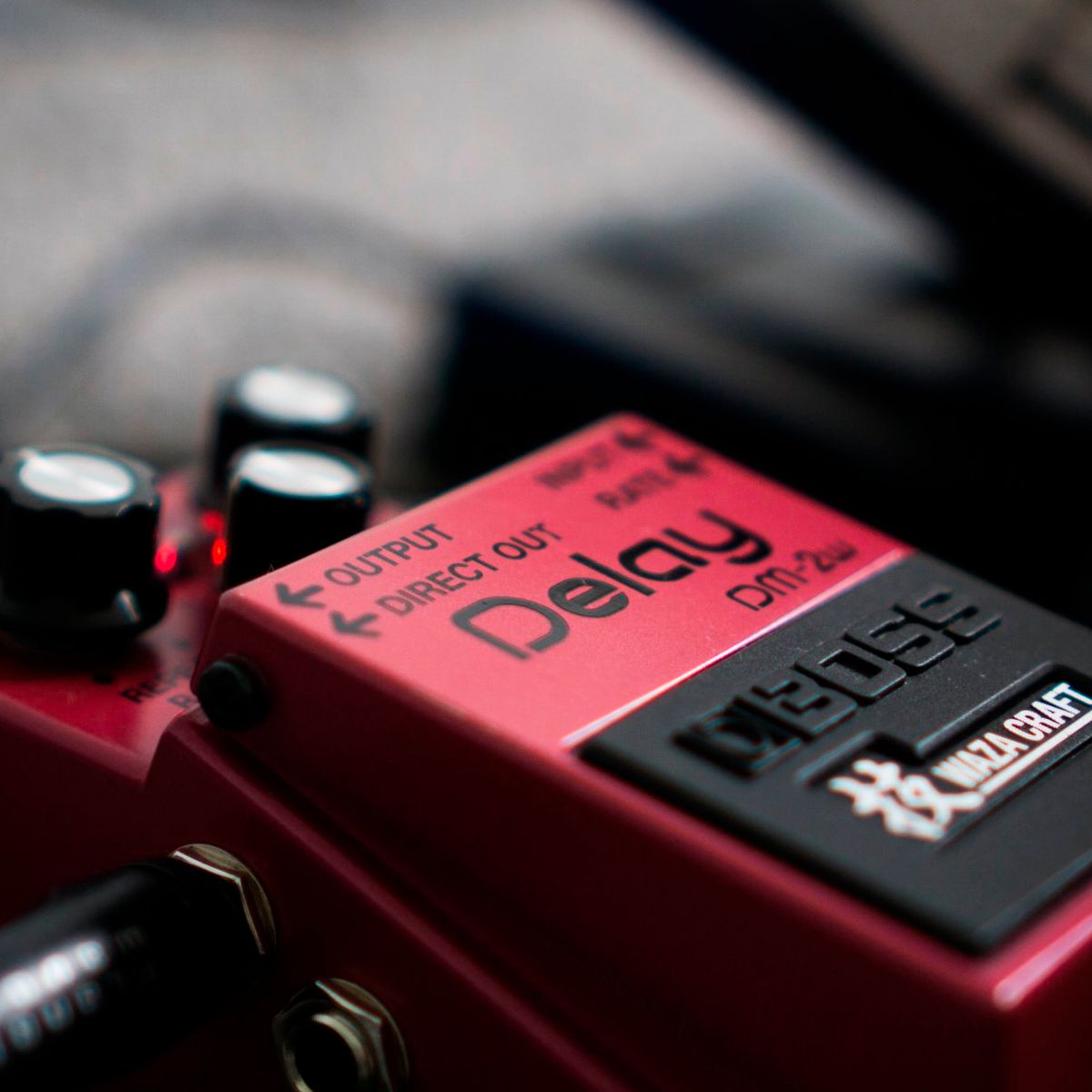 Pedal Delay Waza Craft Boss DM-2W Delay - AudioDriver Instrumentos