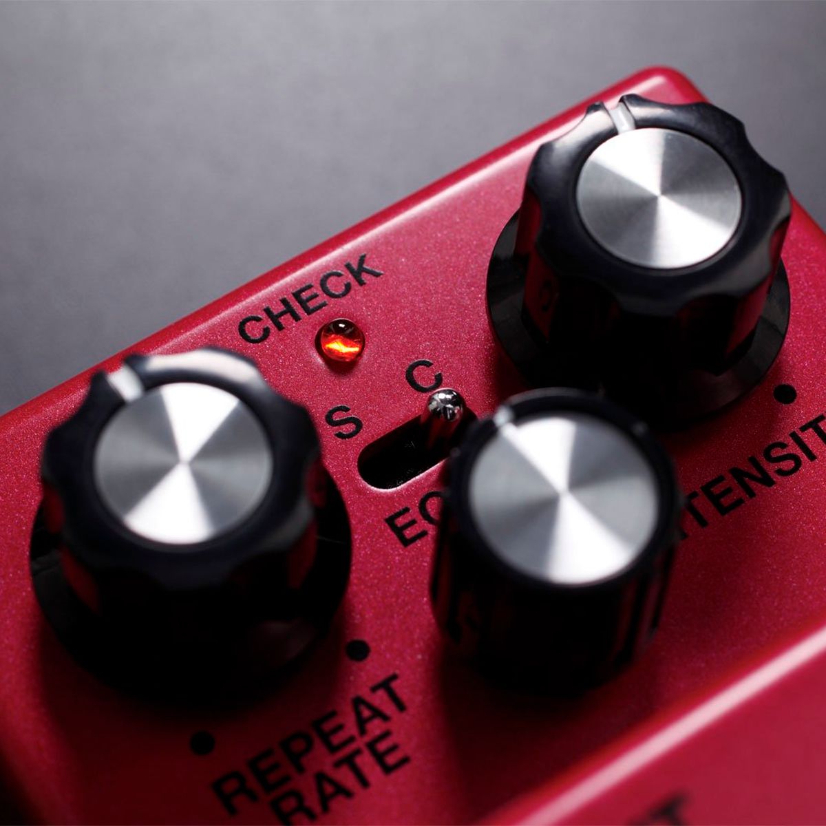 Pedal Boss Dm-2w Delay Waza Craft Analógico Custom Guitarra