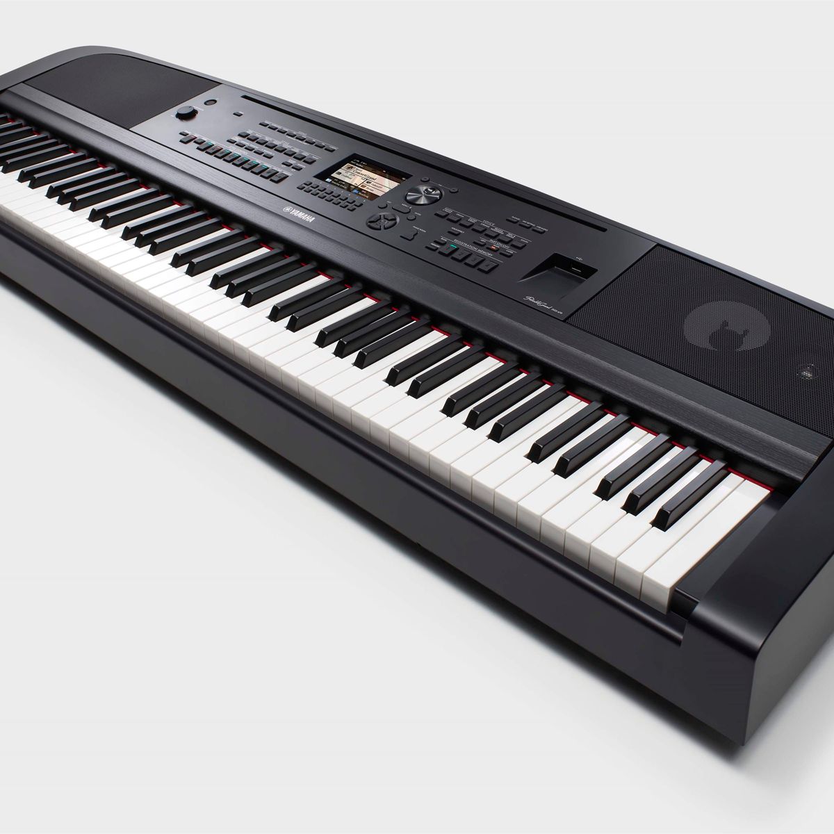 Piano Digital Portátil 88 Teclas Yamaha DGX-670 Preto