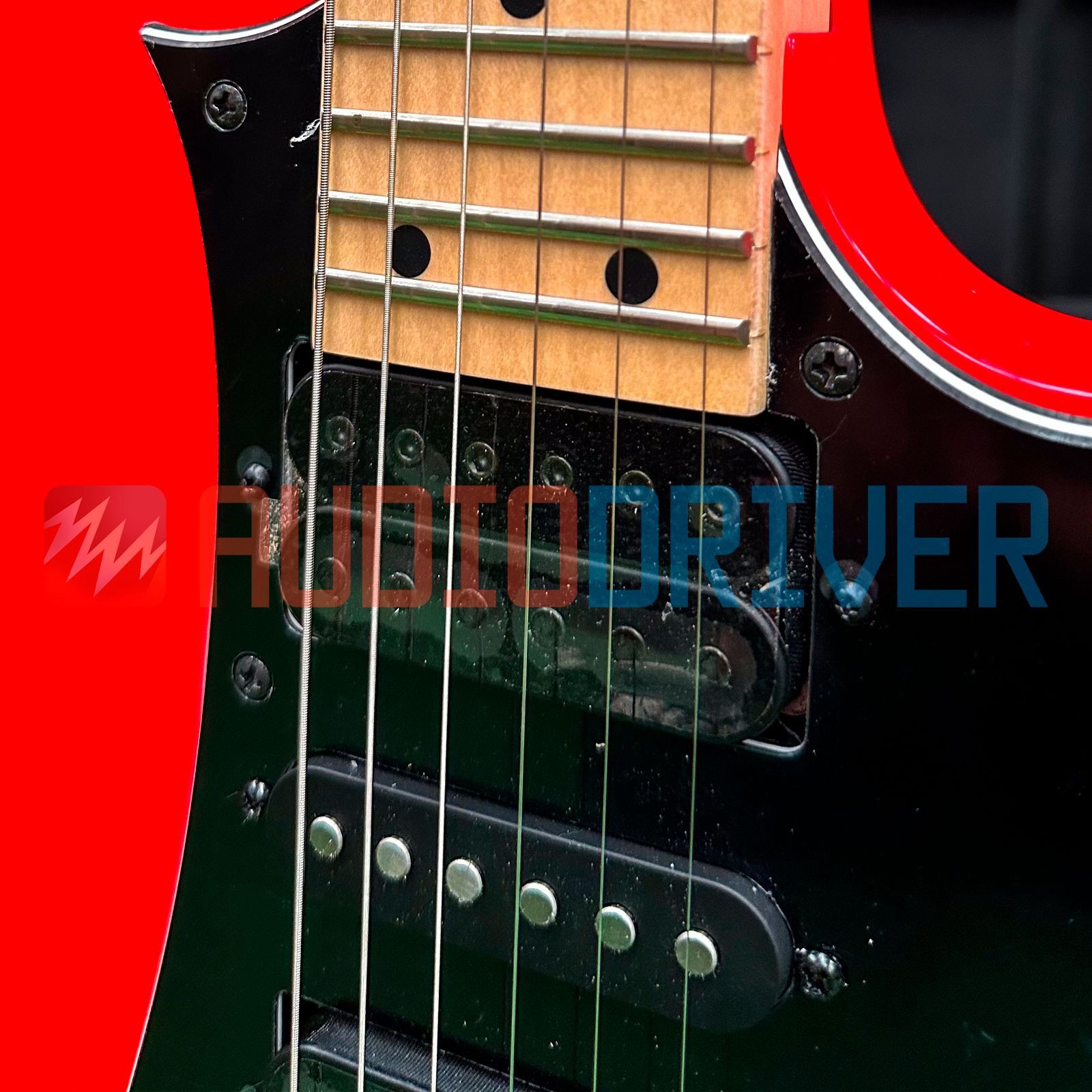 Guitarra Super Strato HSH Ibanez RG550 Road Flare Red com Micro