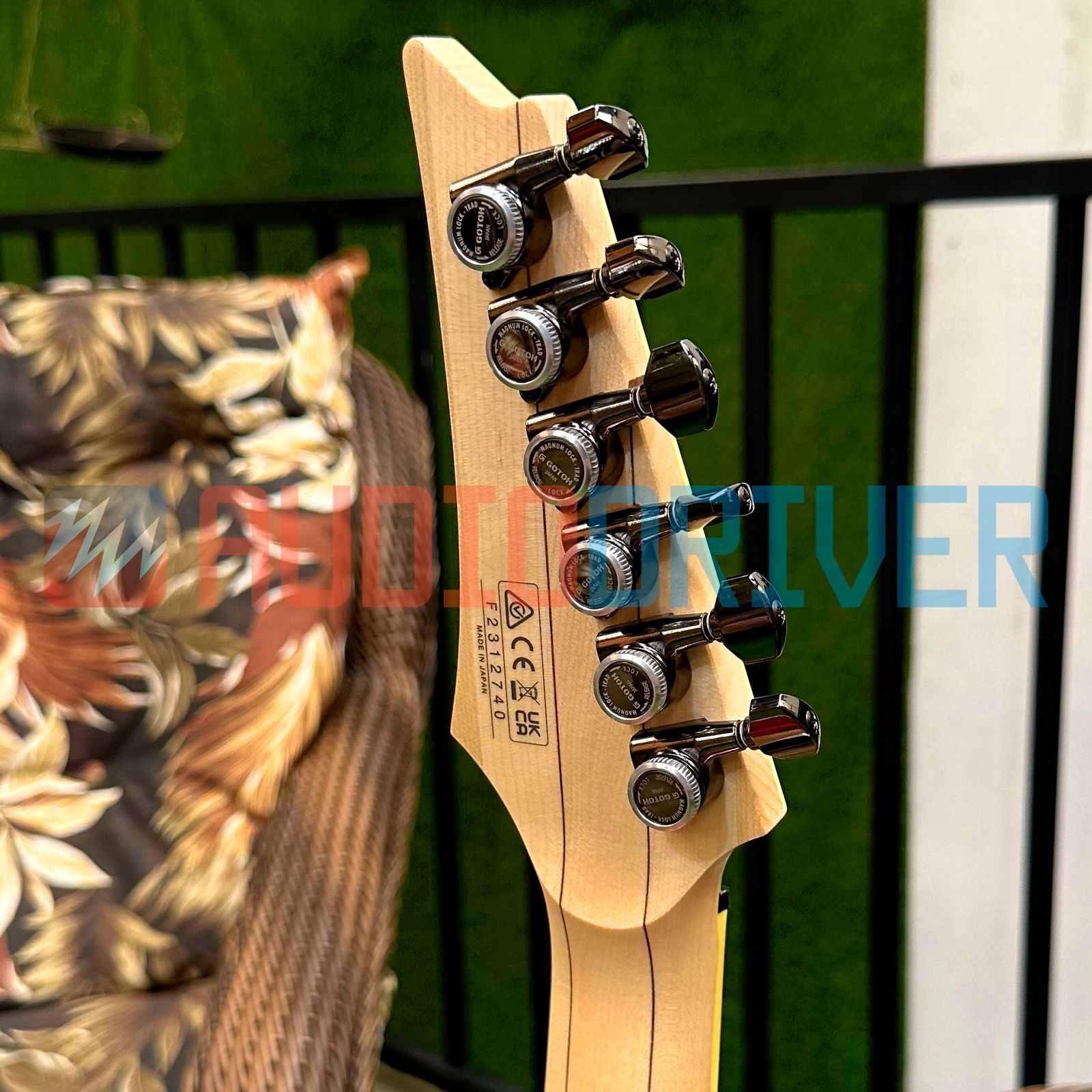 Guitarra Super Strato Japonesa Ibanez RG652AHMFX Nebula Green