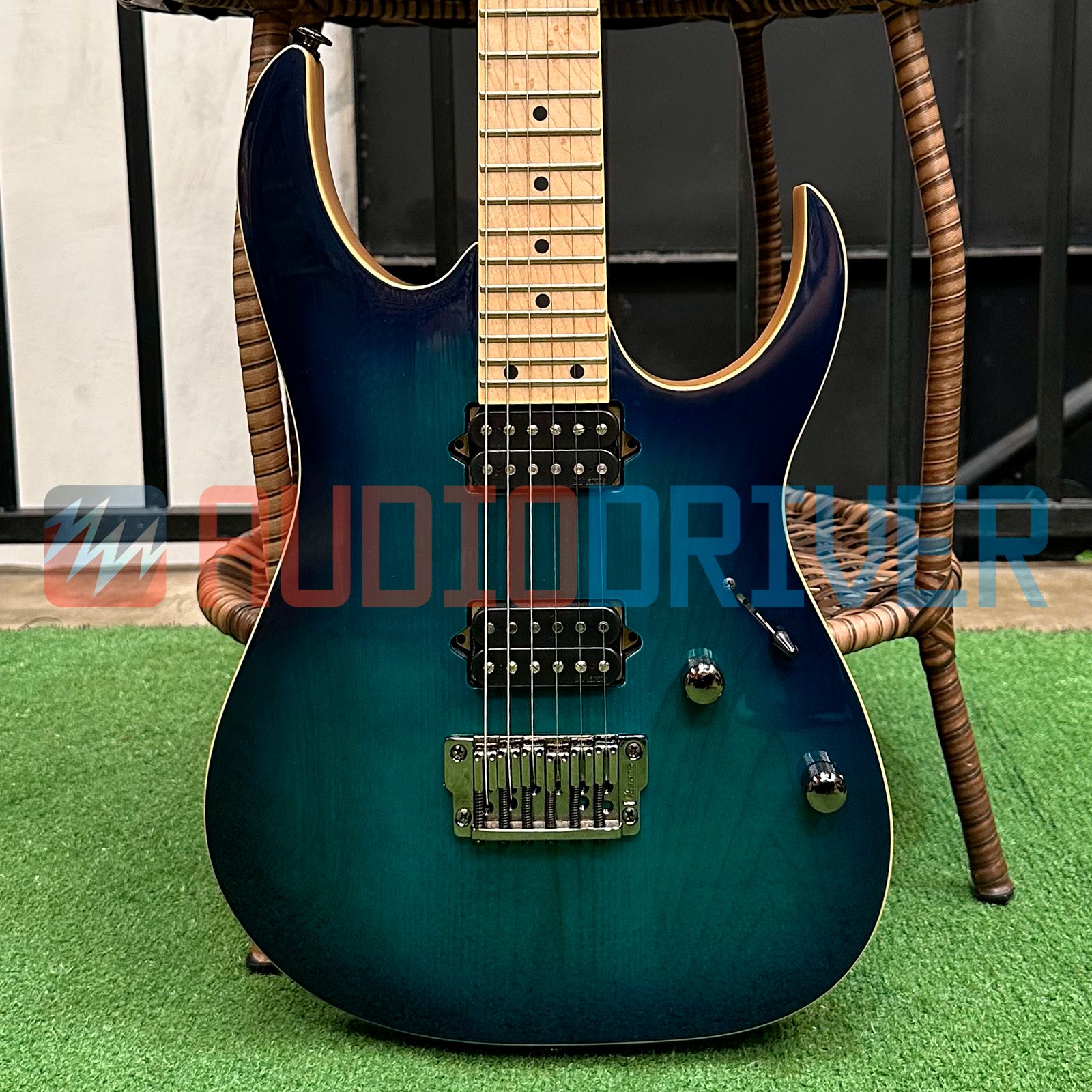 Guitarra Super Strato Japonesa Ibanez RG652AHMFX Nebula Green