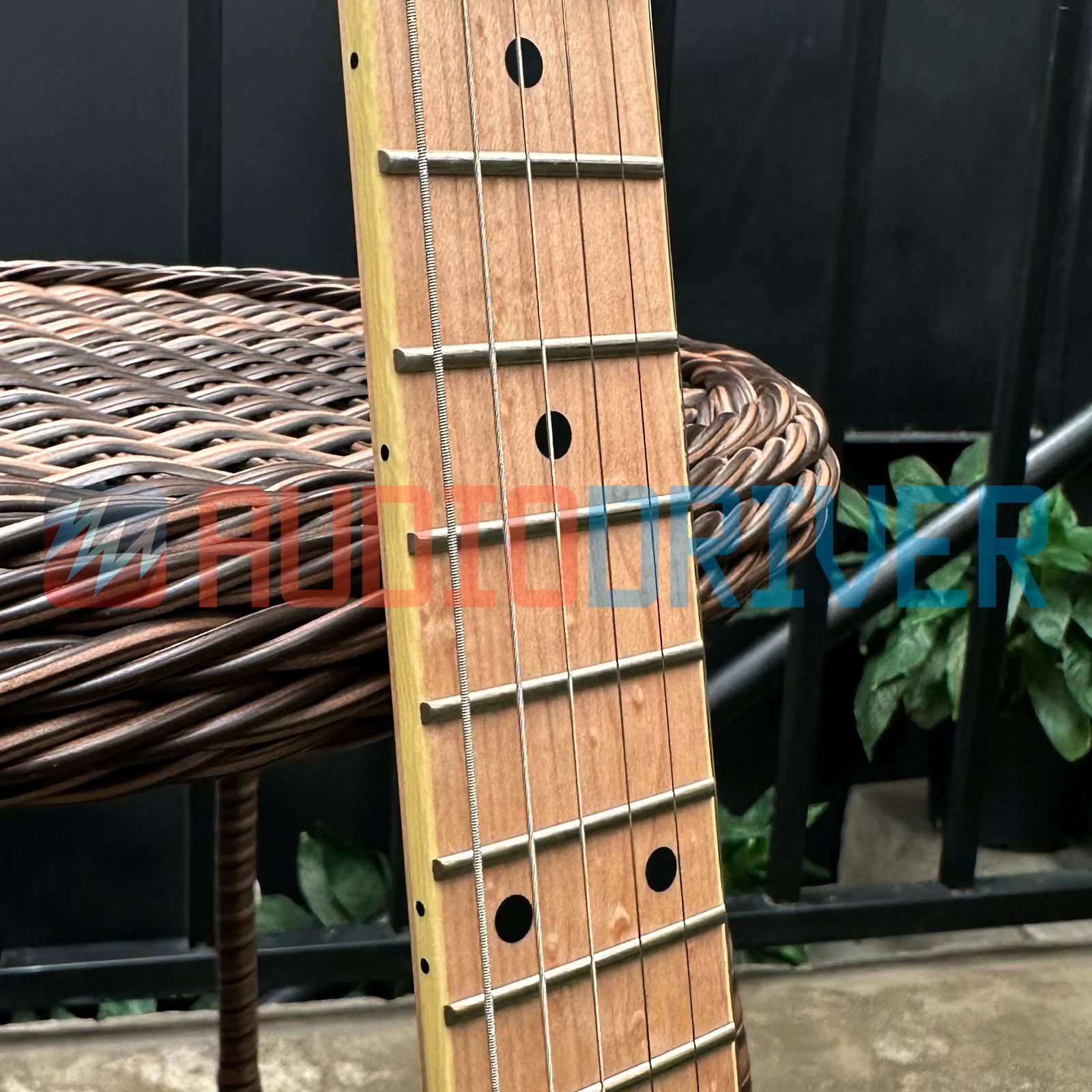 Guitarra Super Strato Japonesa Ibanez RG652AHMFX Royal Plum Burst