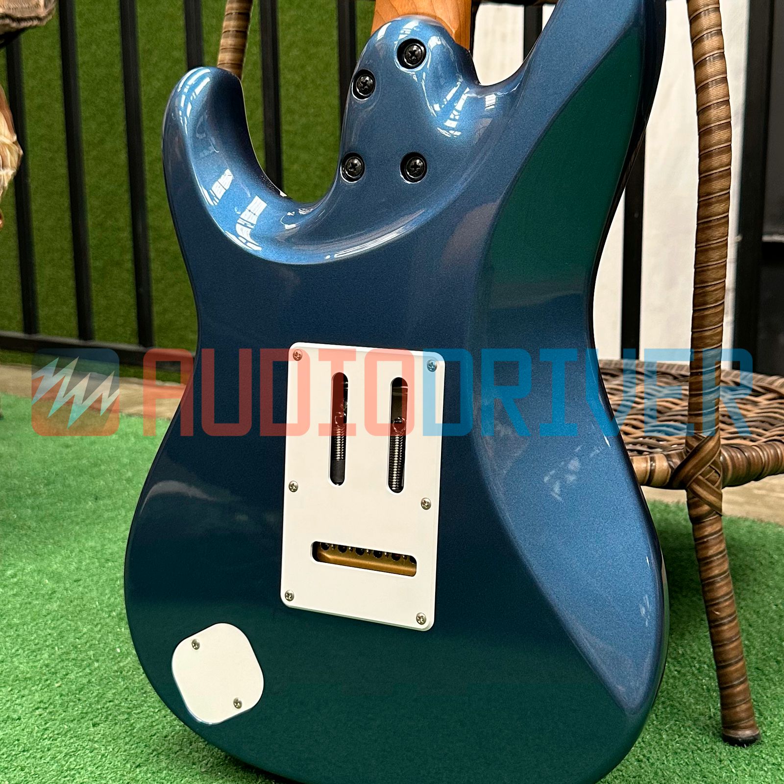 Guitarra Super Strato Japonesa Ibanez AZ2204N Prussian Blue
