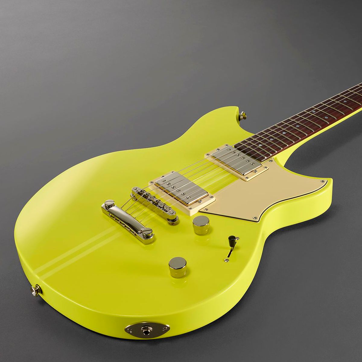 Yamaha Revstar Element RSE20 Neon Yellow: Estilo e Performance