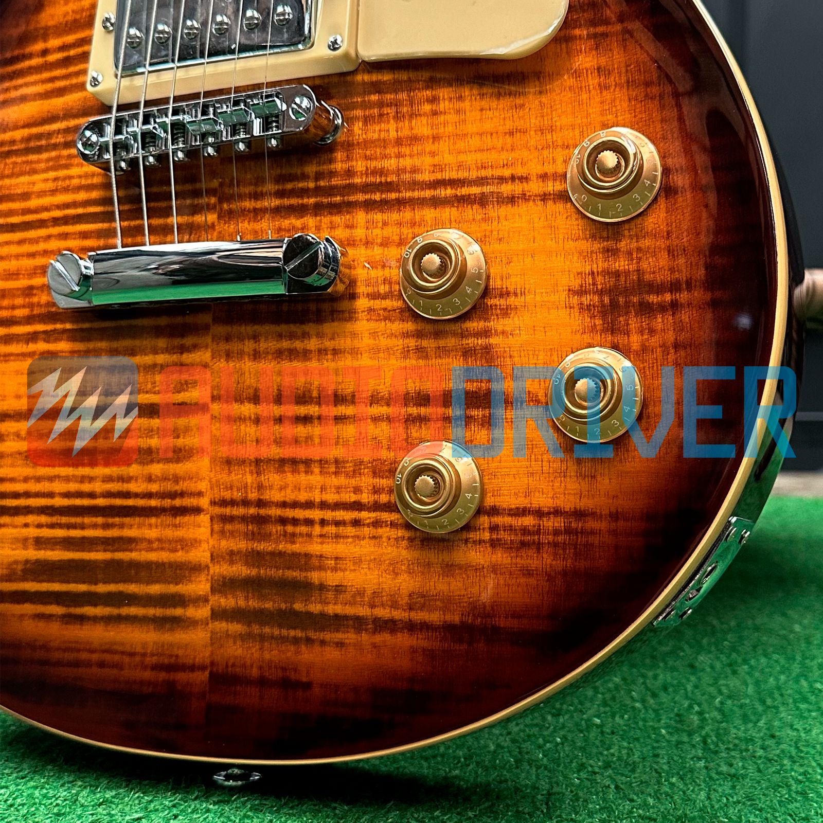 Guitarra Les Paul Flamed Maple SX EF3D DS Desert Sunburst