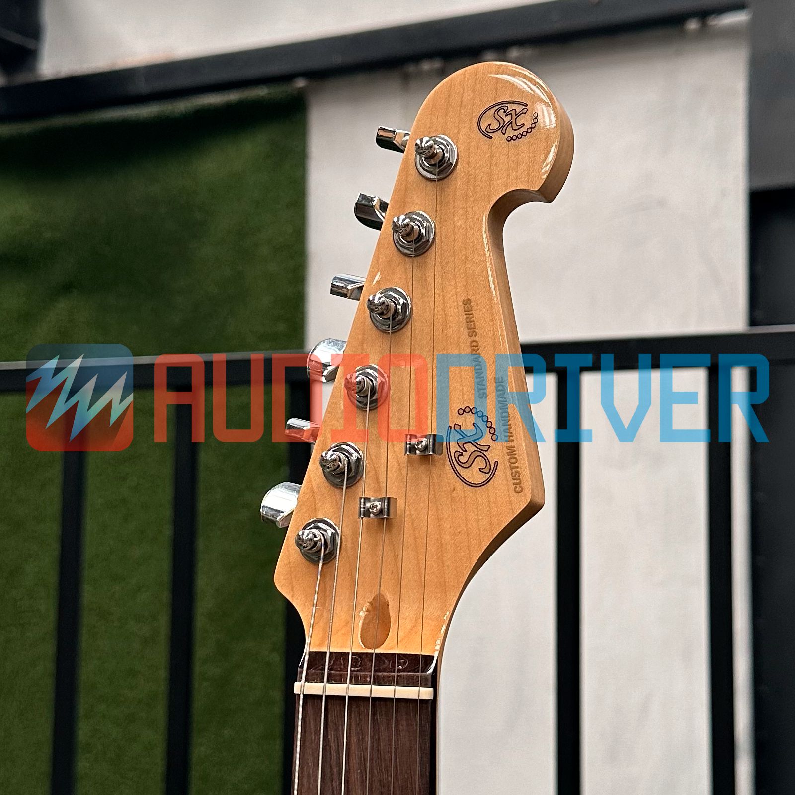 Guitarra Stratocaster SX ED1 MPP Metallic Purple - AudioDriver