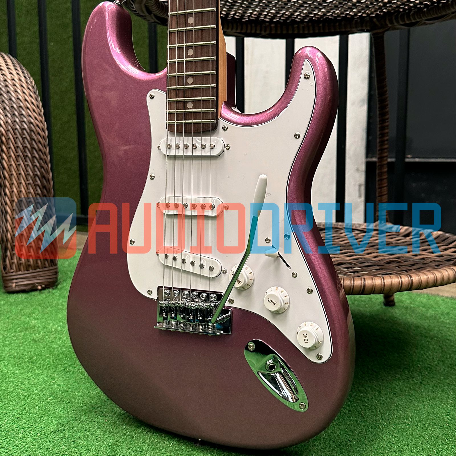 Guitarra Stratocaster SX ED1 MPP Metallic Purple