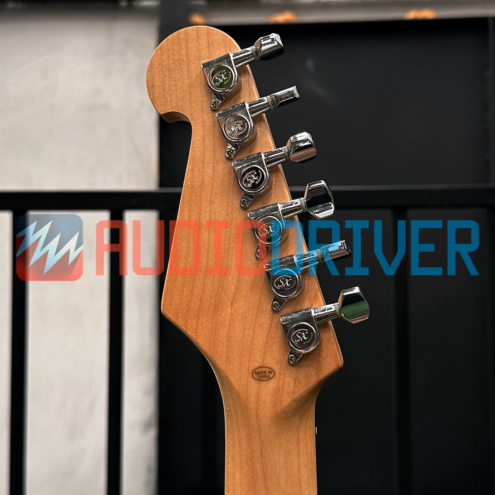 Guitarra Stratocaster SX ED1 MPP Metallic Purple