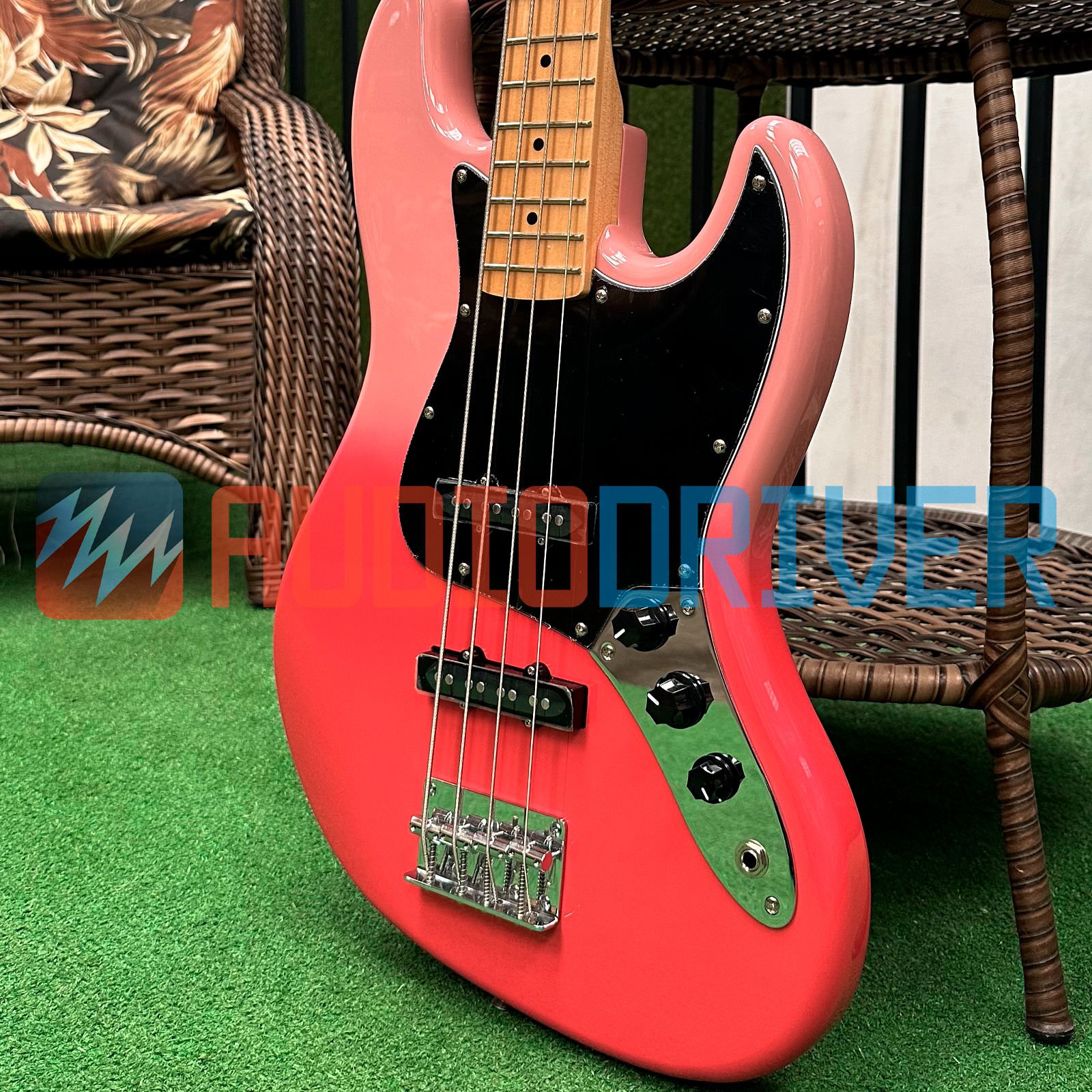 Baixo 4 Cordas Jazz Bass Passivo SX SBM-1 PT Pink Twilight