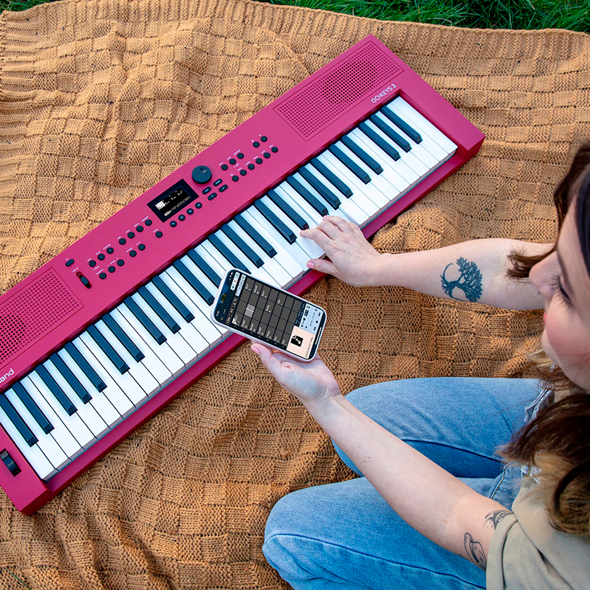 Teclado Roland GO KEYS 3 Dark Red: 61 Teclas, Bluetooth, Mais de