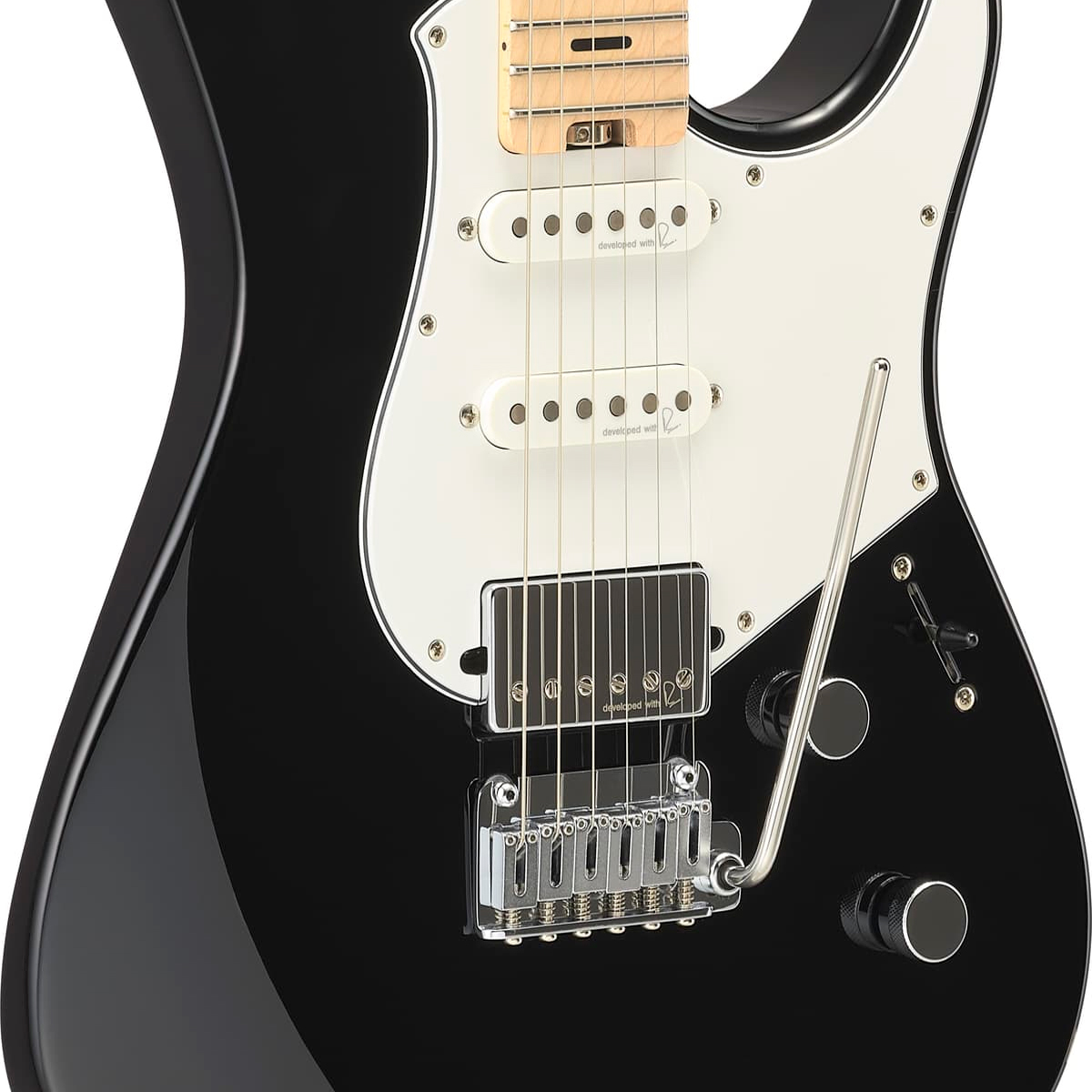 Guitarra Yamaha Pacifica PACS+12M Black – Versatilidade e Estilo
