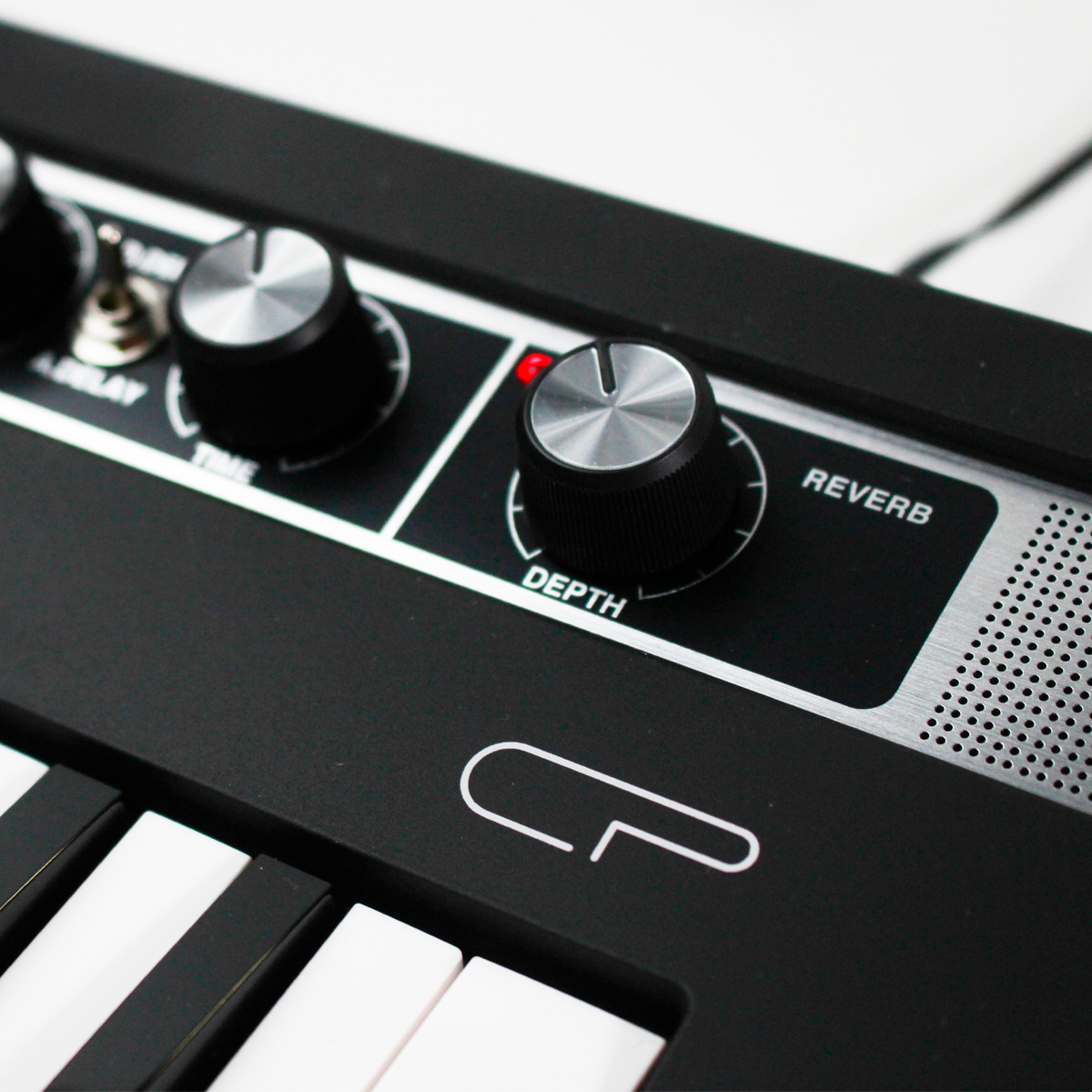 Sintetizador Analógico Yamaha Reface CP – Som Vintage Portátil