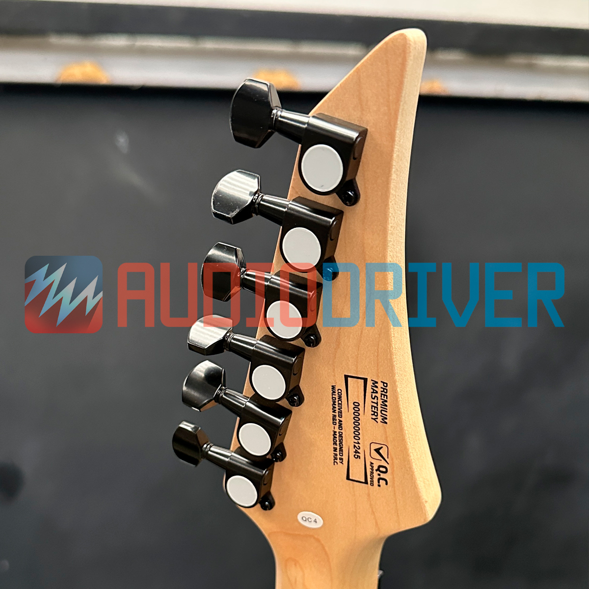 Guitarra Super Strato Waldman WIG450X TRDS – Toque com Estilo e