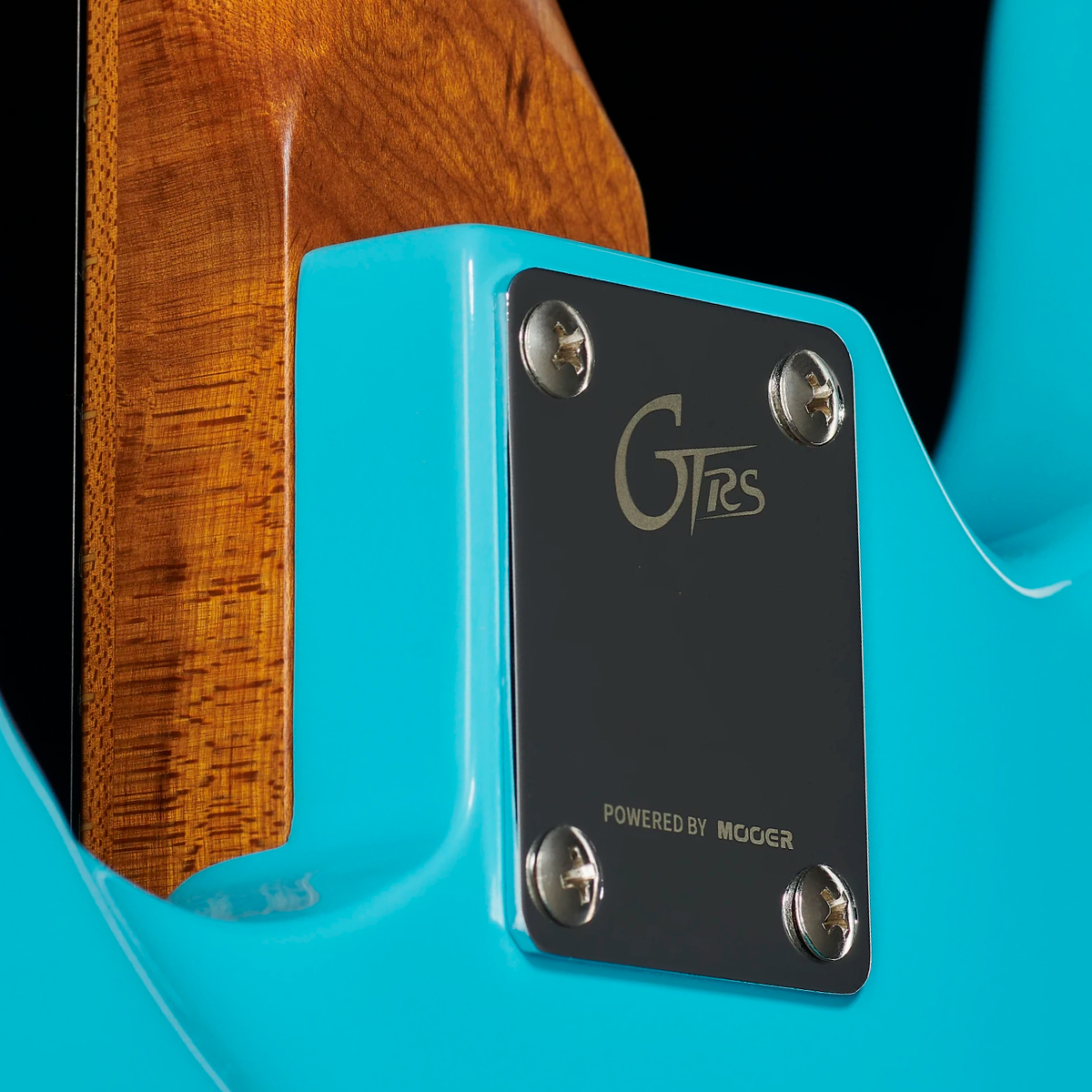 Guitarra Mooer GTRS S801 Sonic Blue: Stratocaster Inteligente HSS