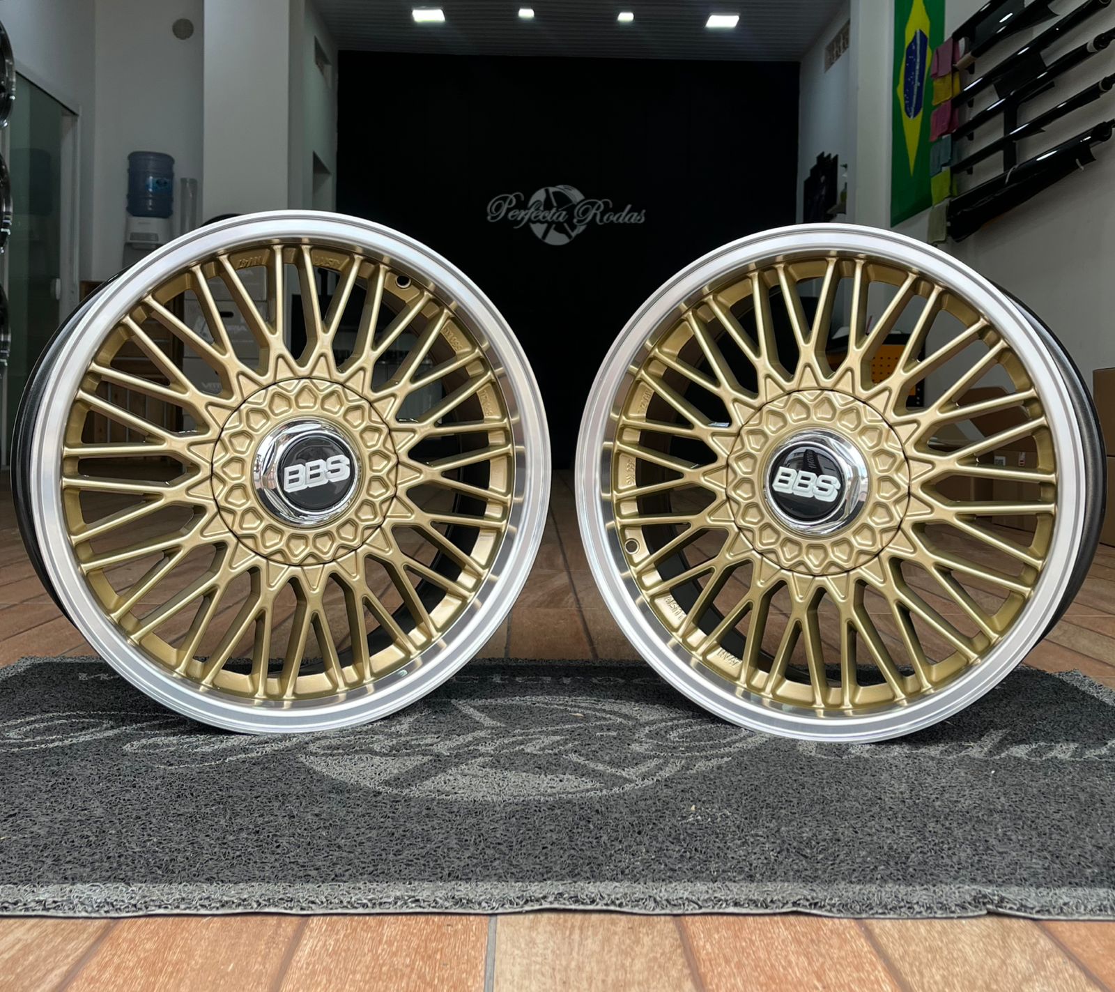 RODAS BBS BALINA ARO 17 TALA 7 FURAÇÃO 4X100/108 - Perfecta Rodas