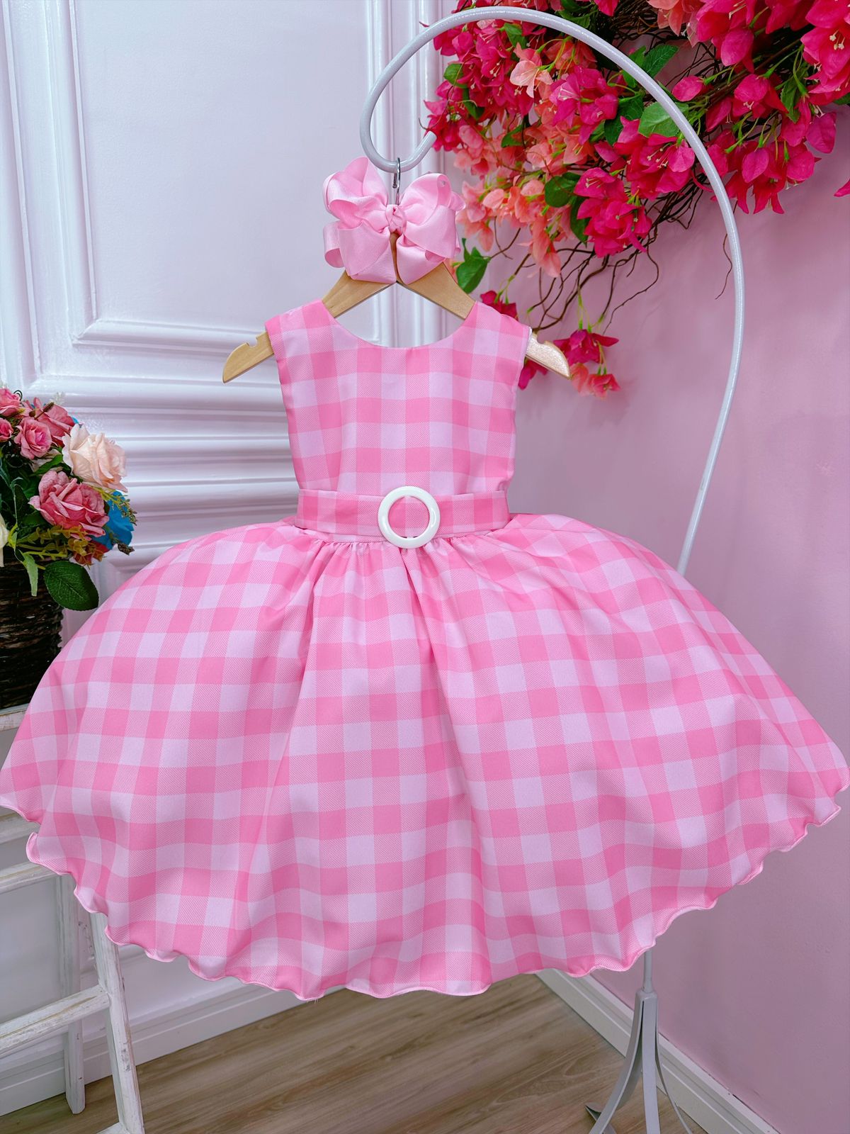 Vestido Infantil Barbie Princesa Rosa Chiclete com Cinto