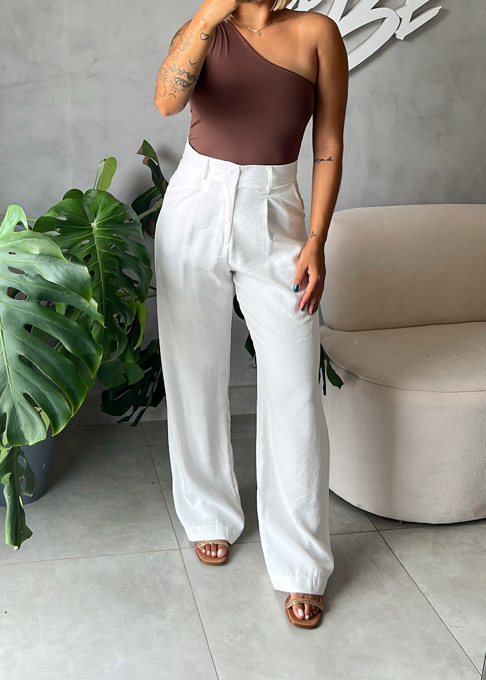 Calça Alfaiataria CalÃ§a Pantalona Branca Crepe Calça Alfaiataria